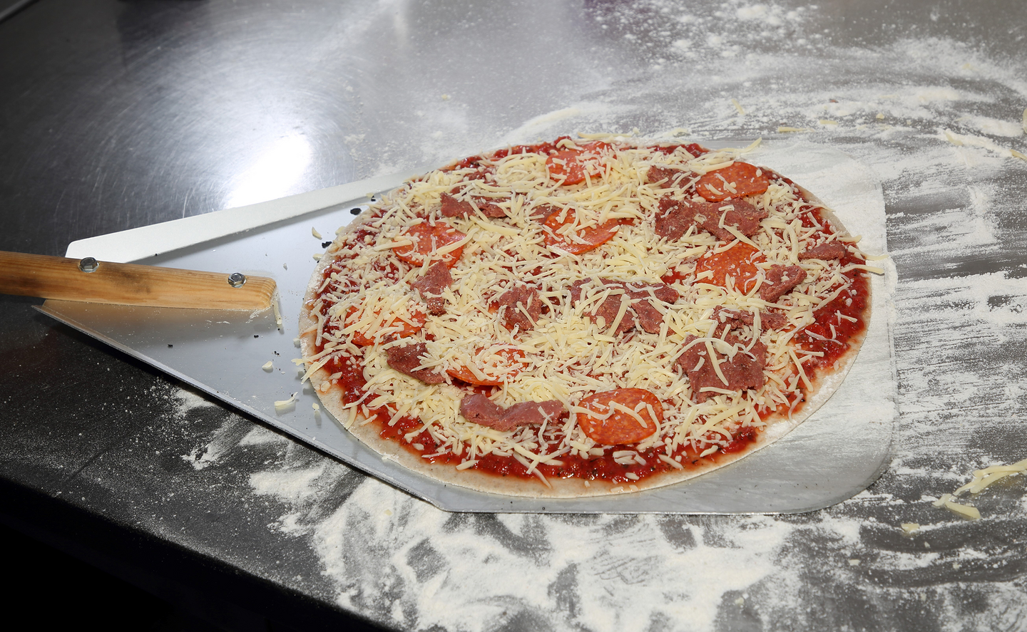 Leipätalo ruispizzapohja 30cm 200g x 35kpl raakapakaste
