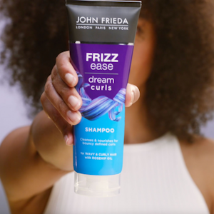 John Frieda Frizz Ease shampoo 250ml Dream Curls