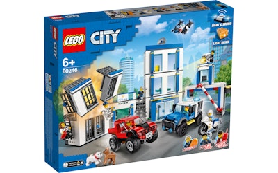 LEGO City Police 60246 Poliisiasema - kuva