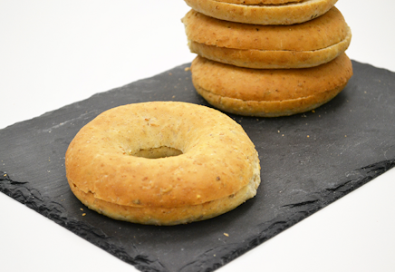 Rollfoods Vehnä-bagel halkaistu 45 x 90g 4,05kg pakaste