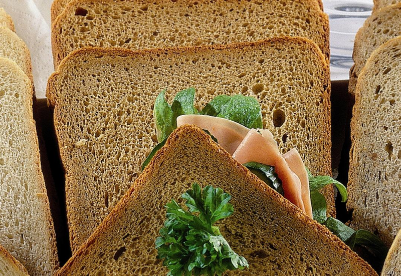 Rollfoods brown-sandwich viipaloitu vehnäsekaleipä 1200g pakaste