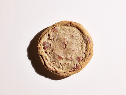 Ugly Cookie karamellinmakuinen suklaacookie 65g yksittäispakattu pakaste