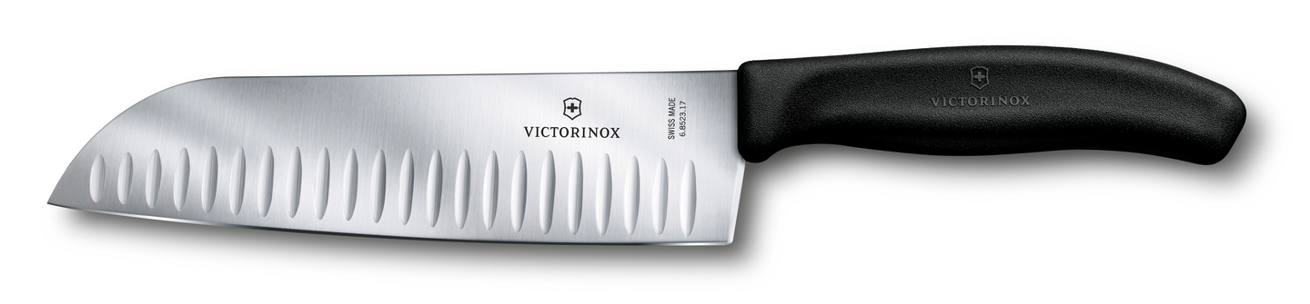 Victorinox Santoku japaninkokkiveitsi 17cm lahjapakkauksessa