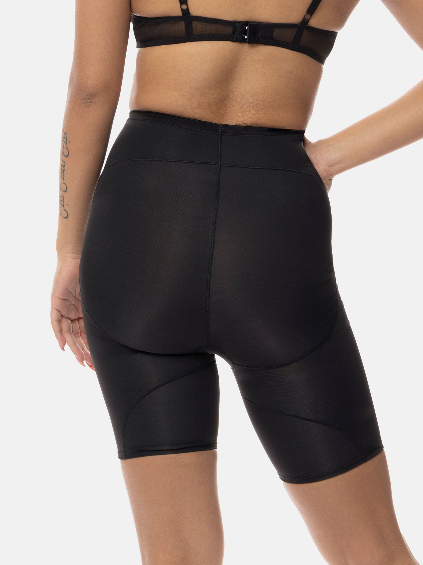 Dorina Alina muotoilevat shorts alushousut
