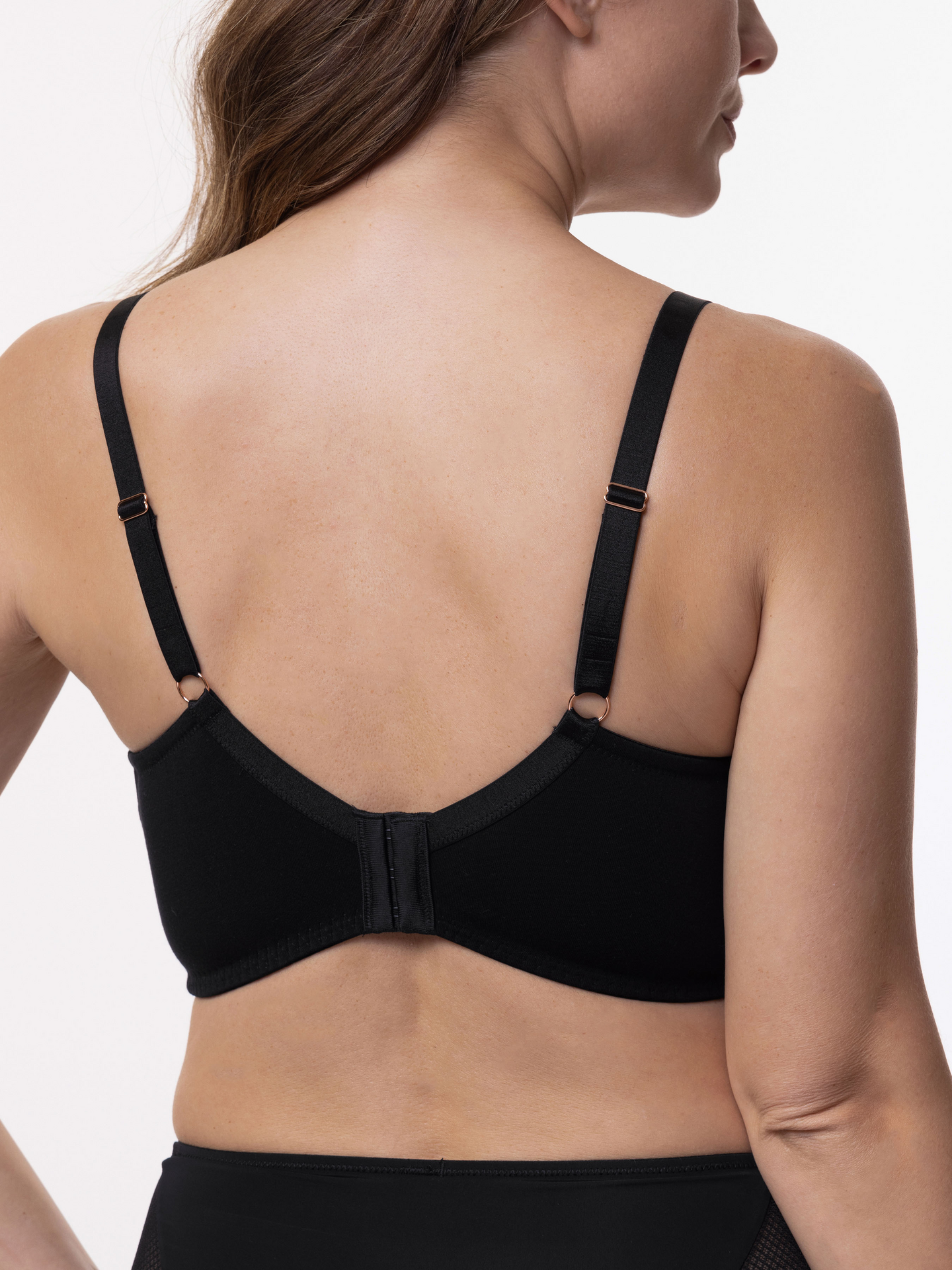 Dorina Amelia proteesiliivit