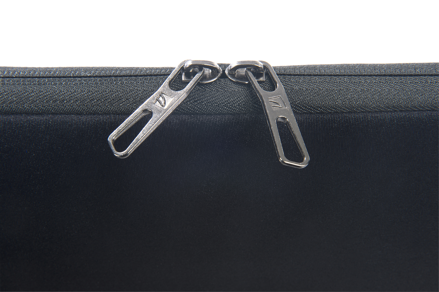 Tucano Elements Second Skin MacBook Pro / Air 13'' -kannettavan suojatasku