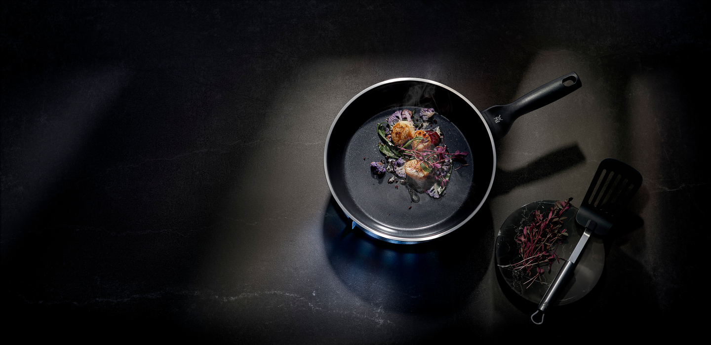 WMF CeraDur Profi paistinpannu 24 cm