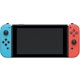 3. Nintendo Switch pelikonsoli värillisillä ohjaimilla