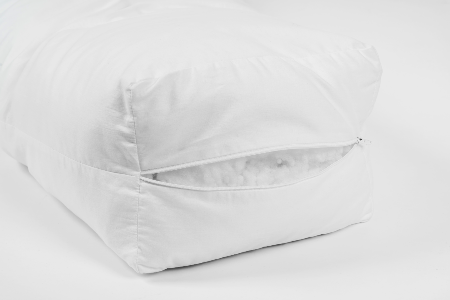 Familon Body-vartalotyyny 140x30cm sis. tyynyliina 50x140cm