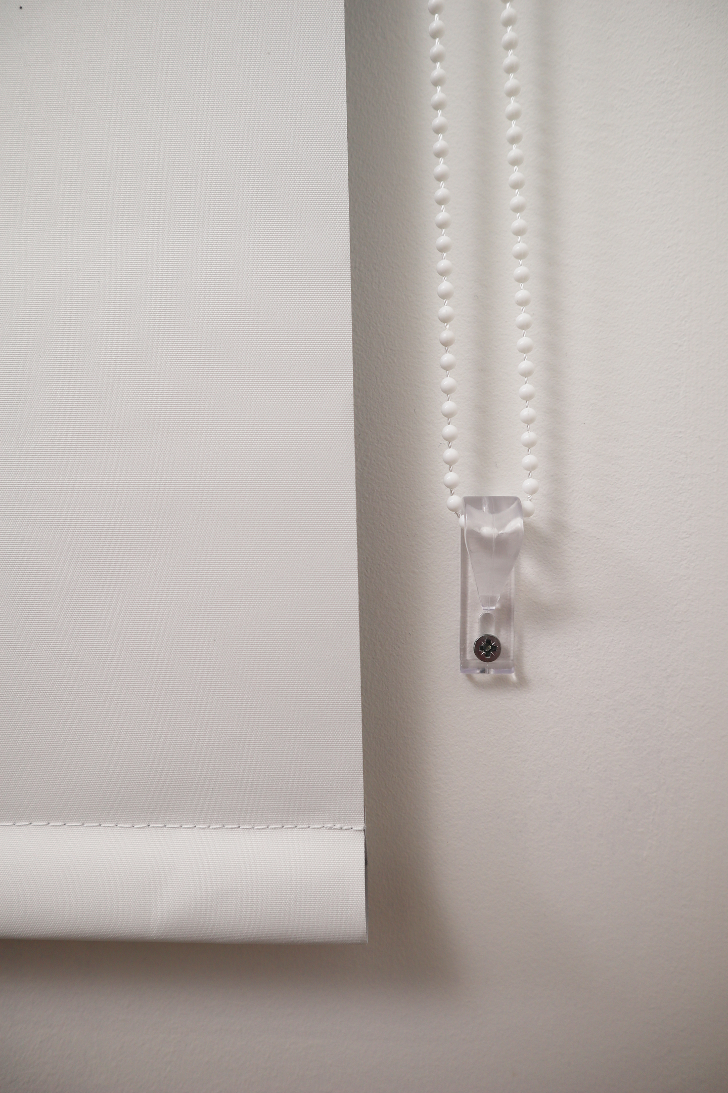 Ihanin pimentävä rullaverho XL valkoinen 210x250cm