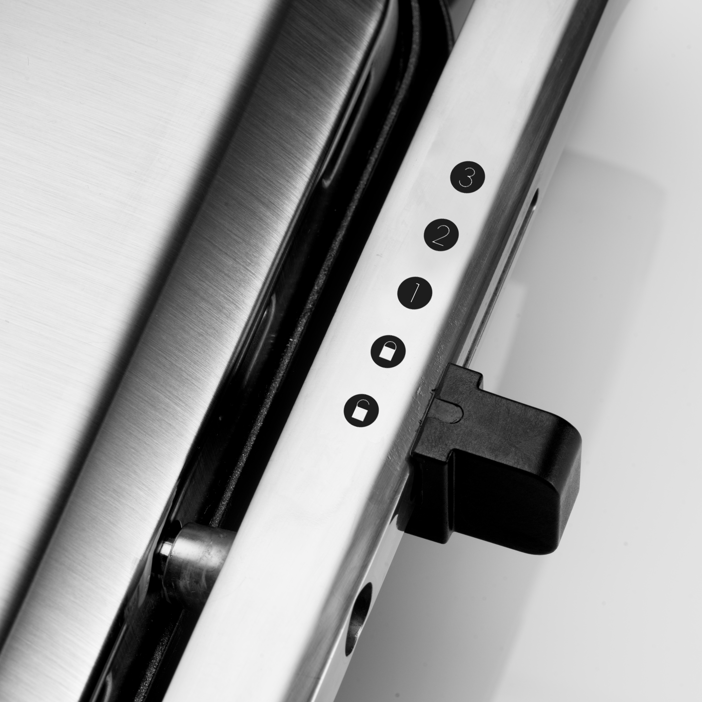 OBH Nordica Compact Grill and Panini 6928 -pöytägrilli