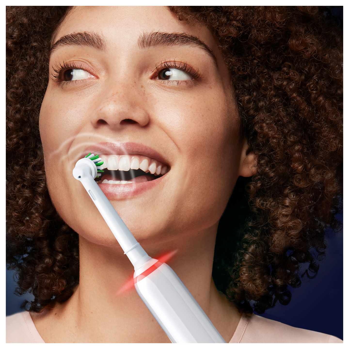Oral-B Pro Series 3 White -sähköhammasharja