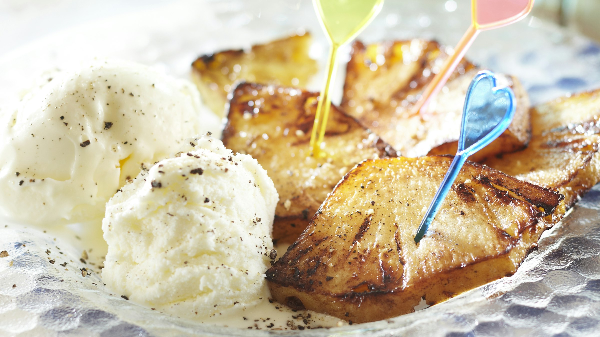 Paistettu ananas Jälkiruoat Reseptit KRuoka