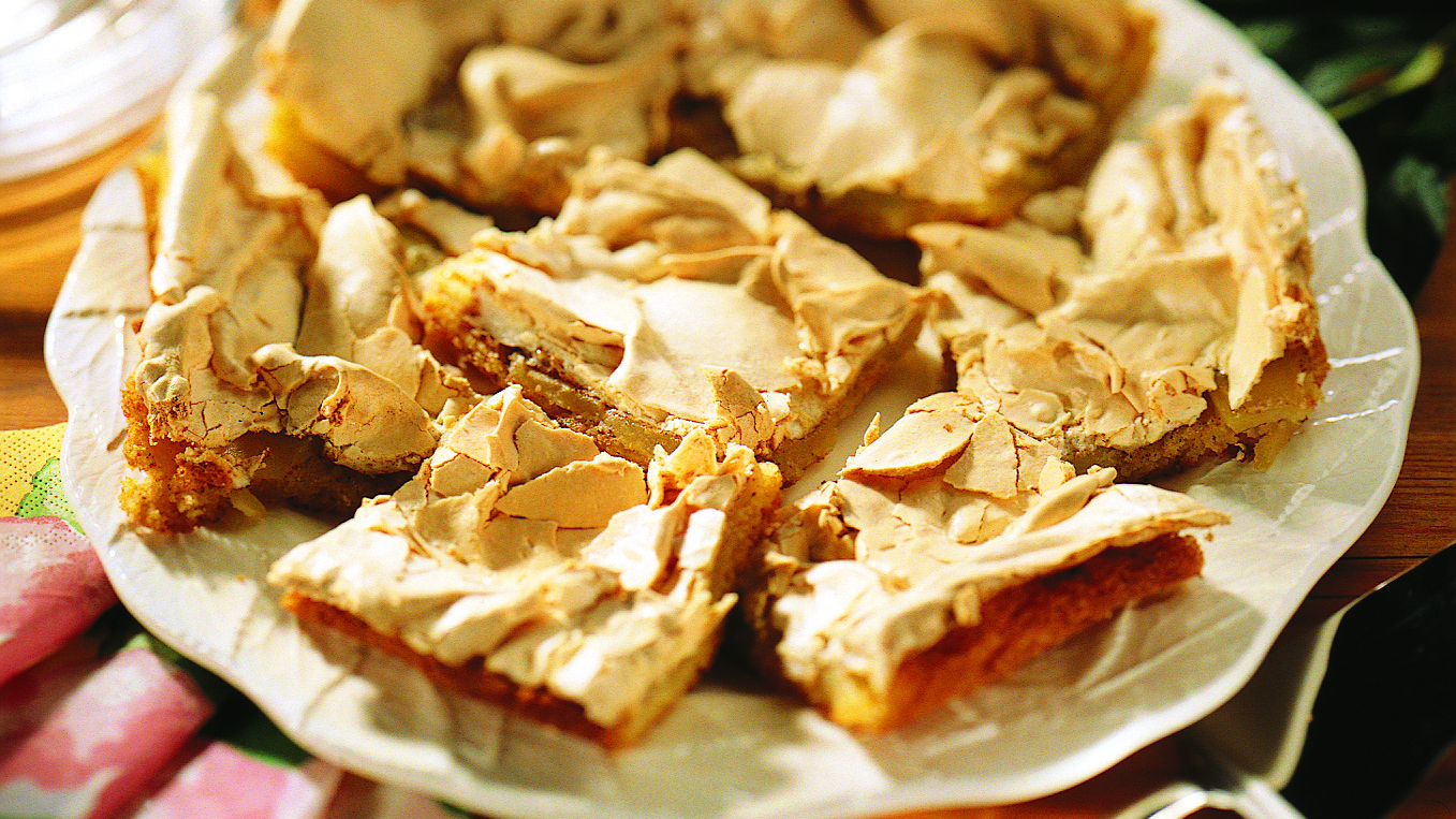 Omenamarenki ja kermainen vaniljakastike