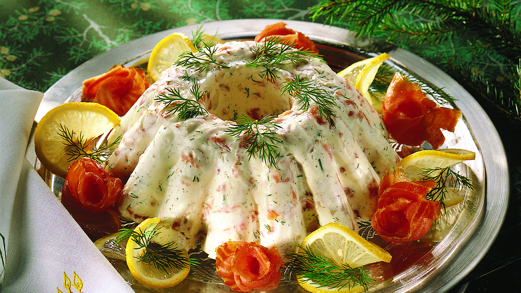 Kylmäsavukirjolohihyytelö