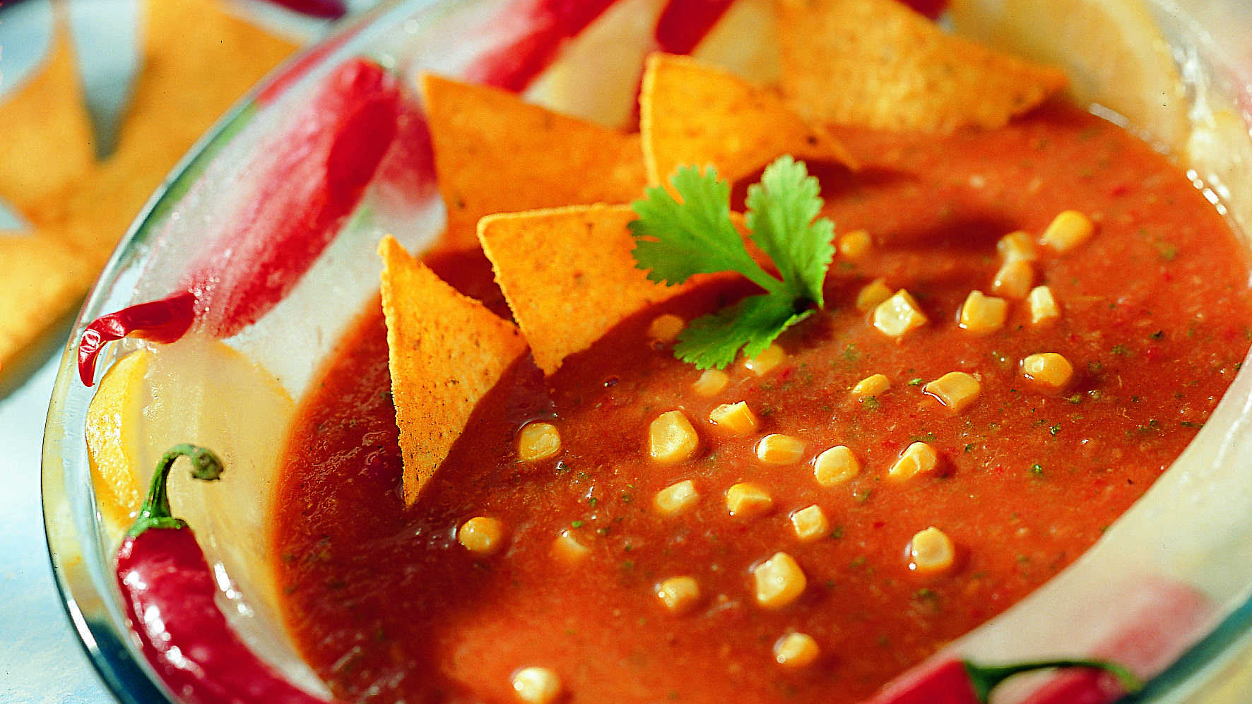 Gazpacho jääkulhossa