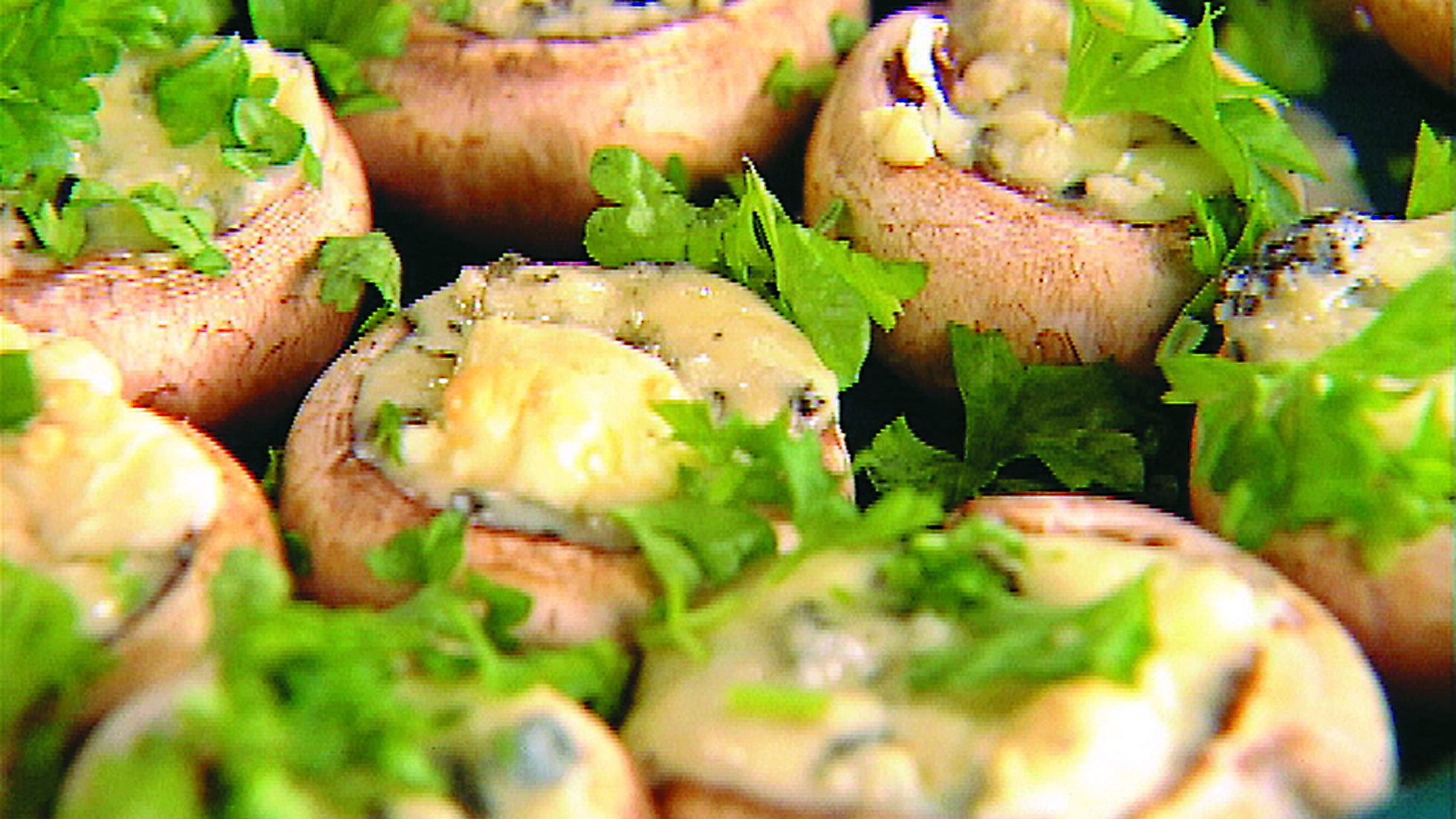 Sinihomejuustolla täytetyt herkkusienet