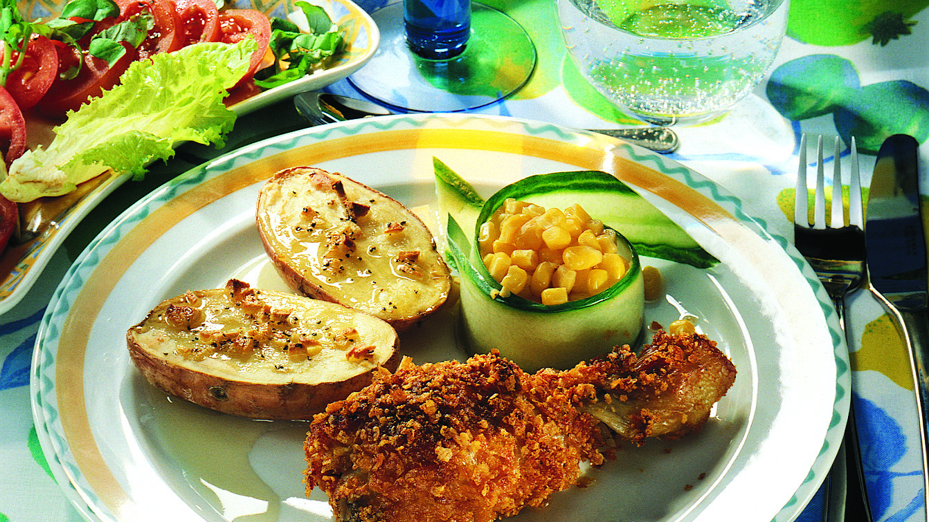 Valkosipuliset uuniperunanpuolikkaat