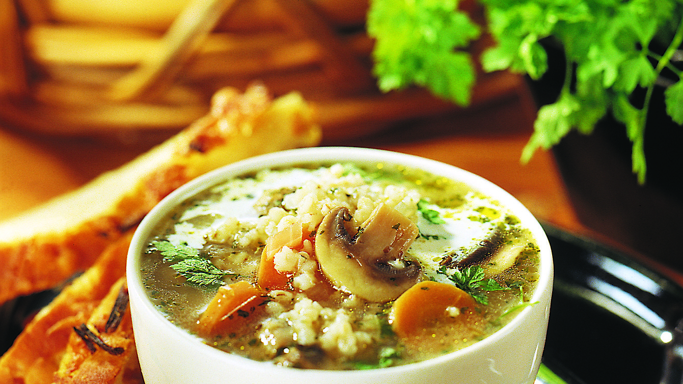 Syksyn sieni-ohrakeitto