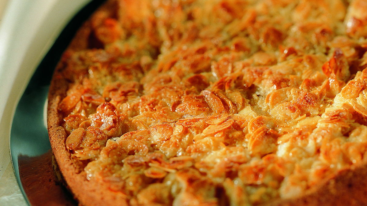 Gluteeniton omena-toscatorttu