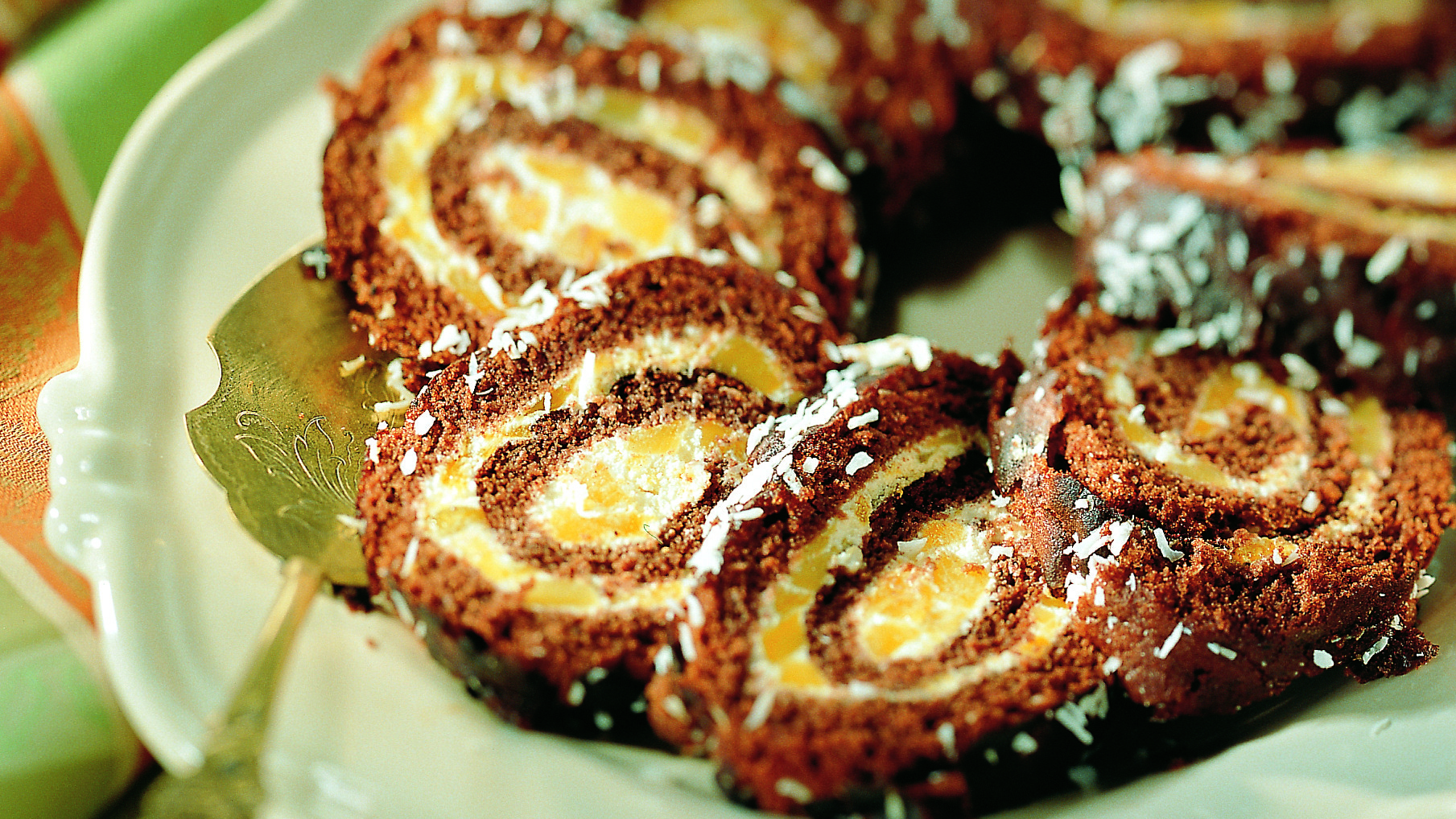 Mango-suklaakääretorttu