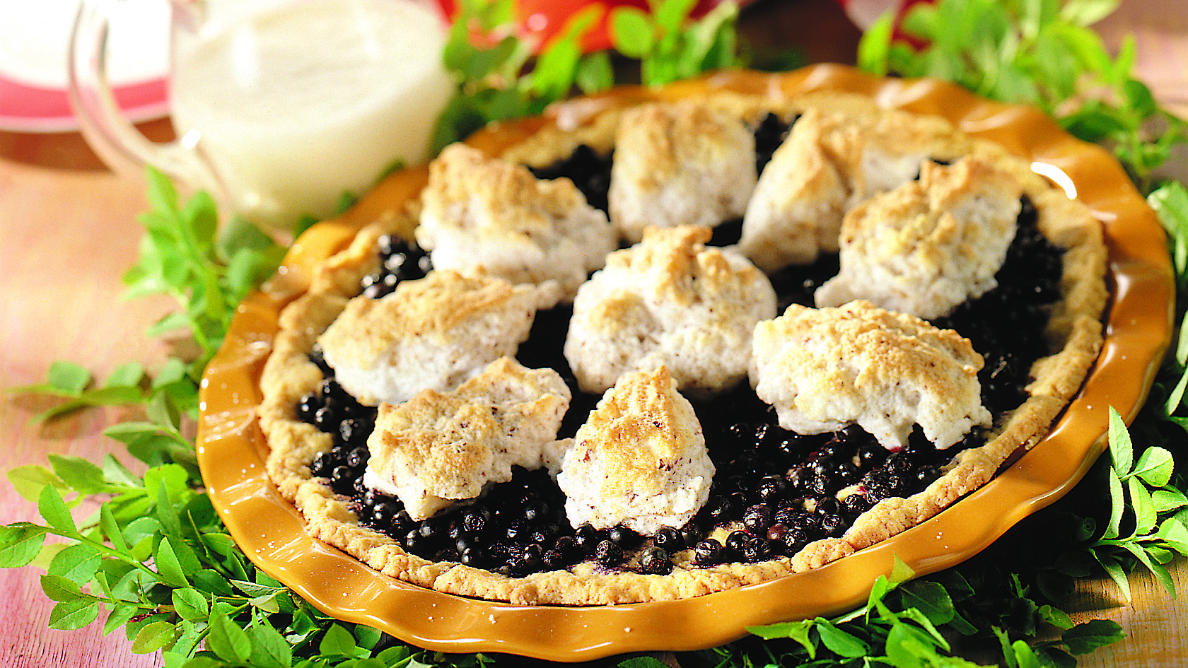 Mustikkatorttu ja vaniljakastike