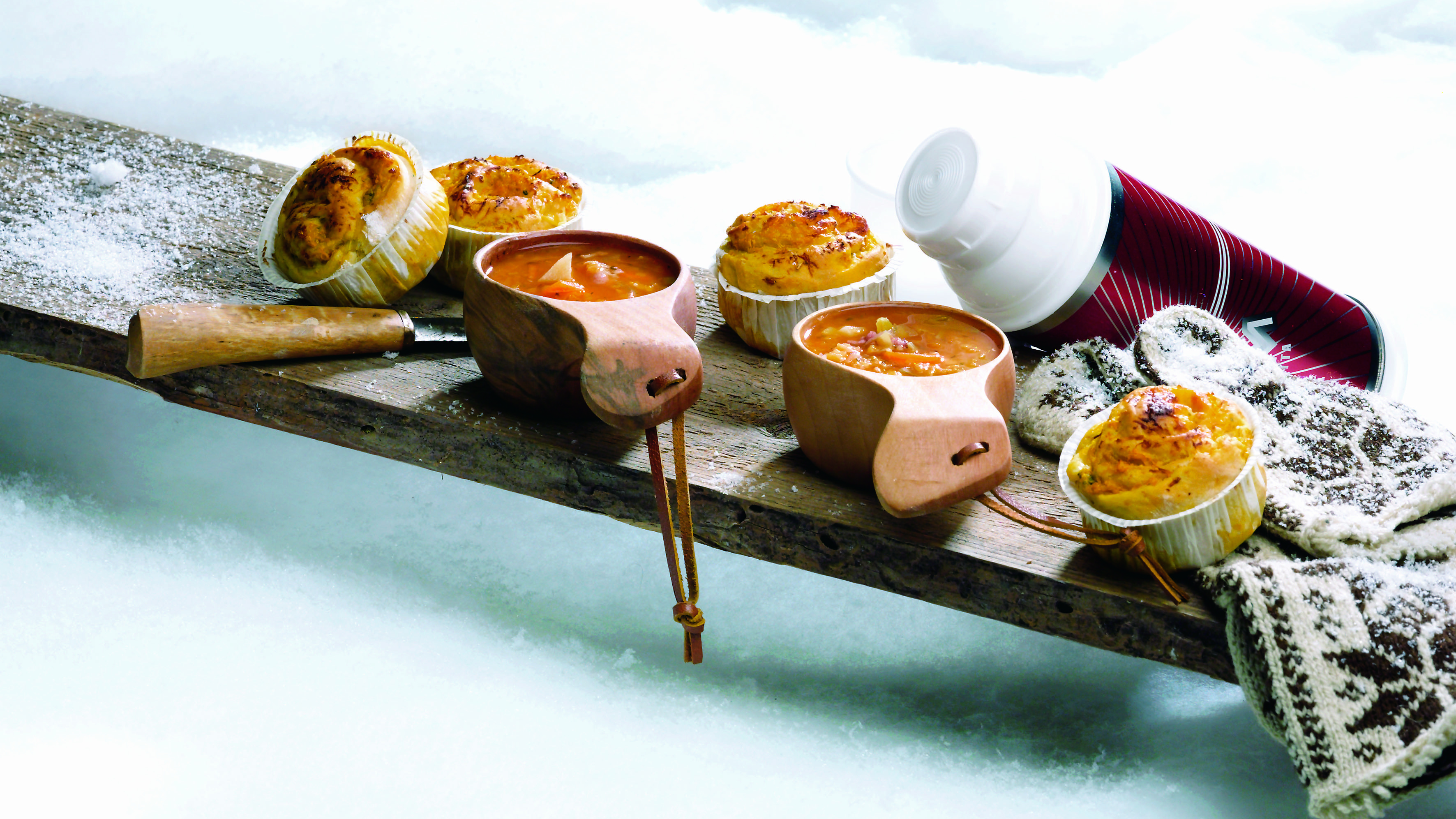 Porkkana-sinihomejuustopuustit