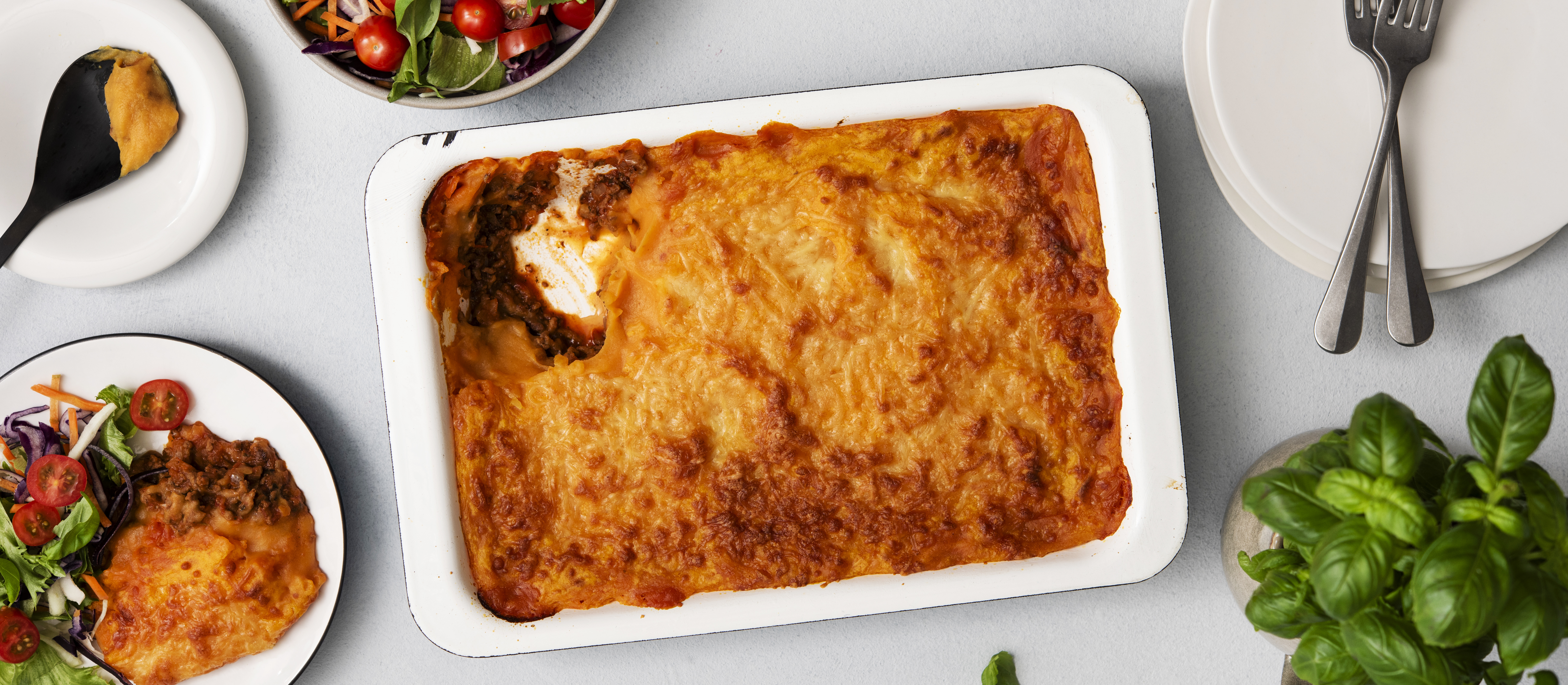 Bataatti-perunasoselaatikko