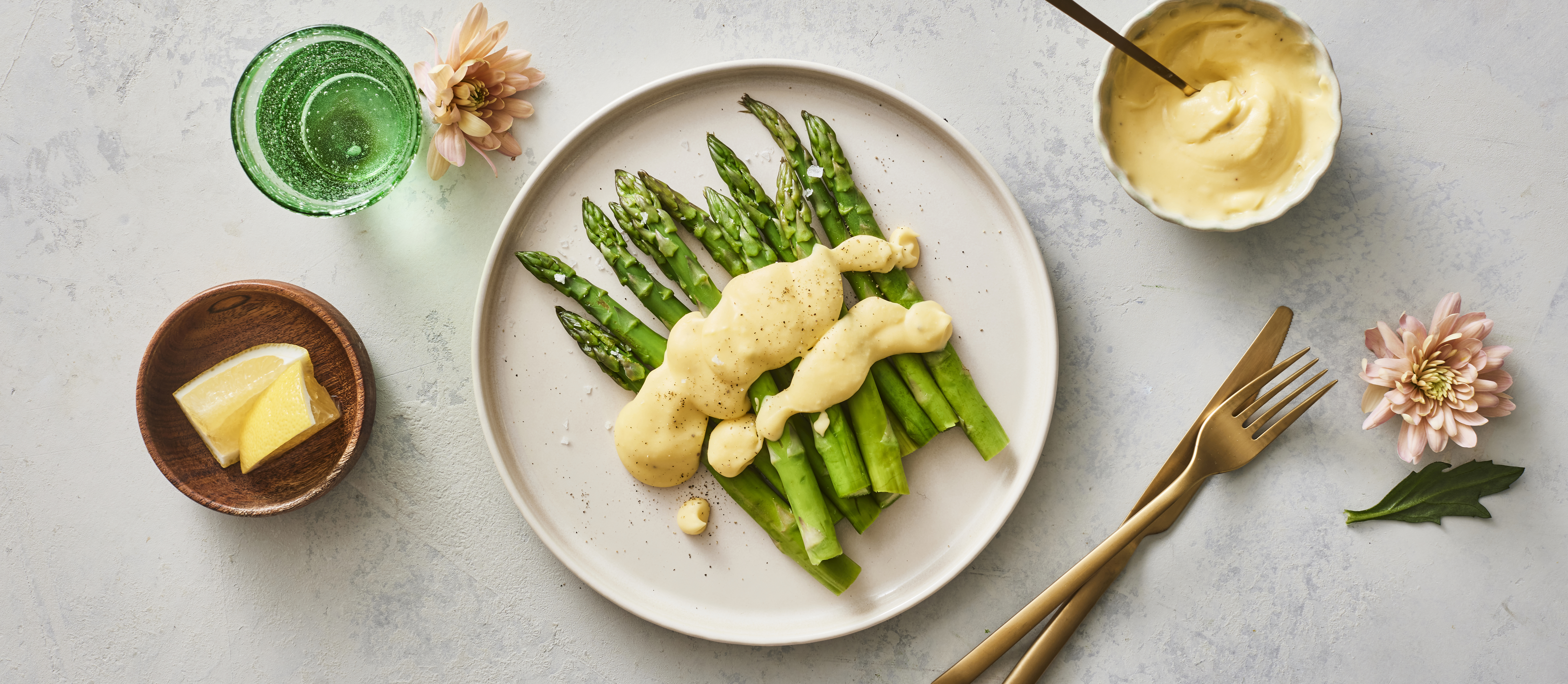 Helppo hollandaisekastike