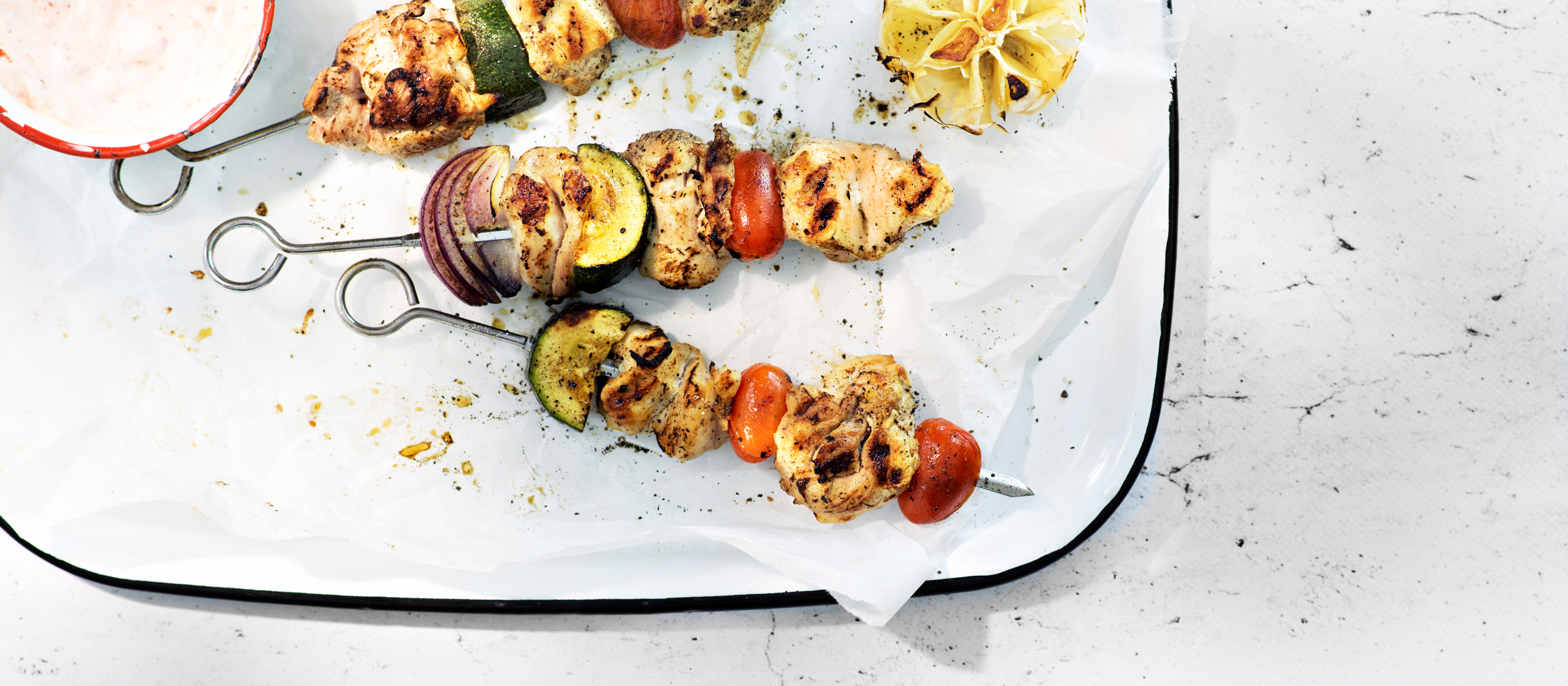 Sitruuna-valkosipulimarinoidut broilerivartaat