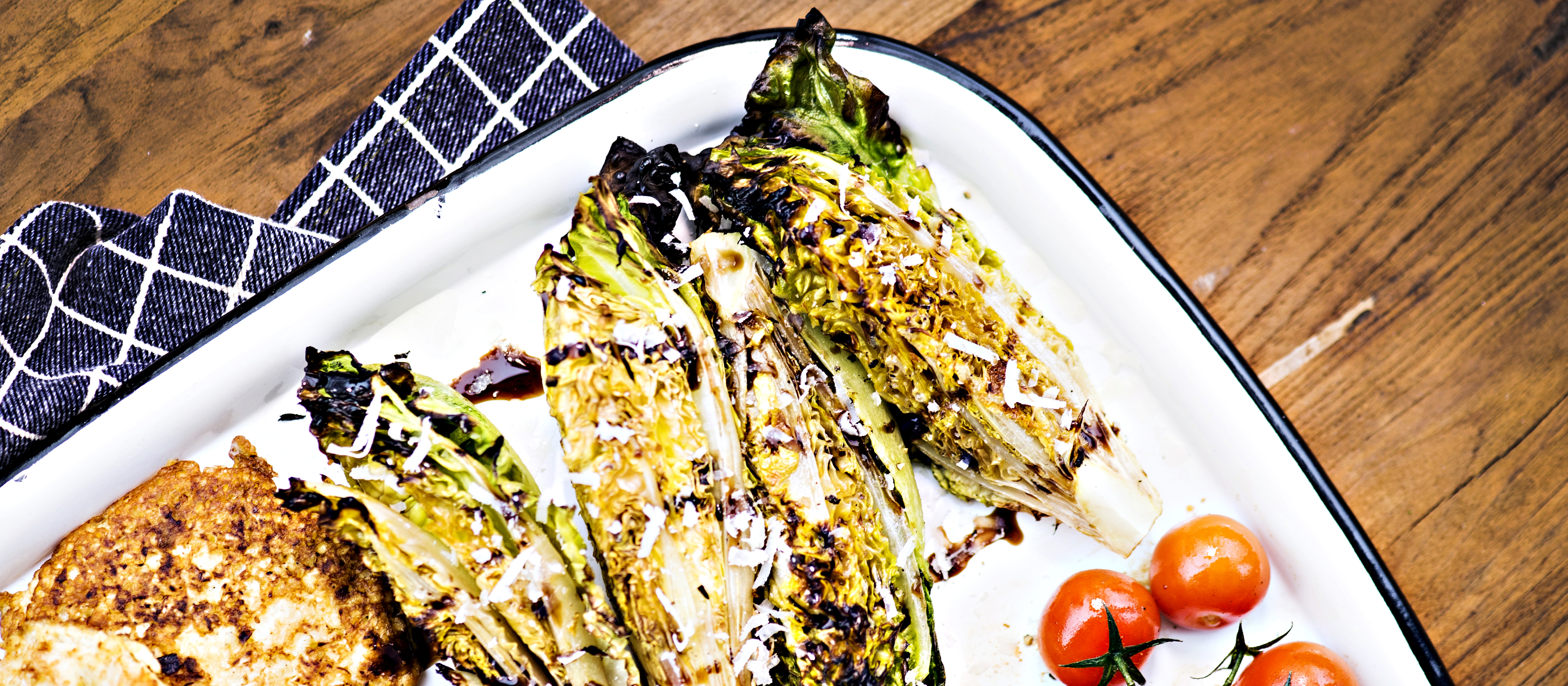 Grillatut pikkusalaatit