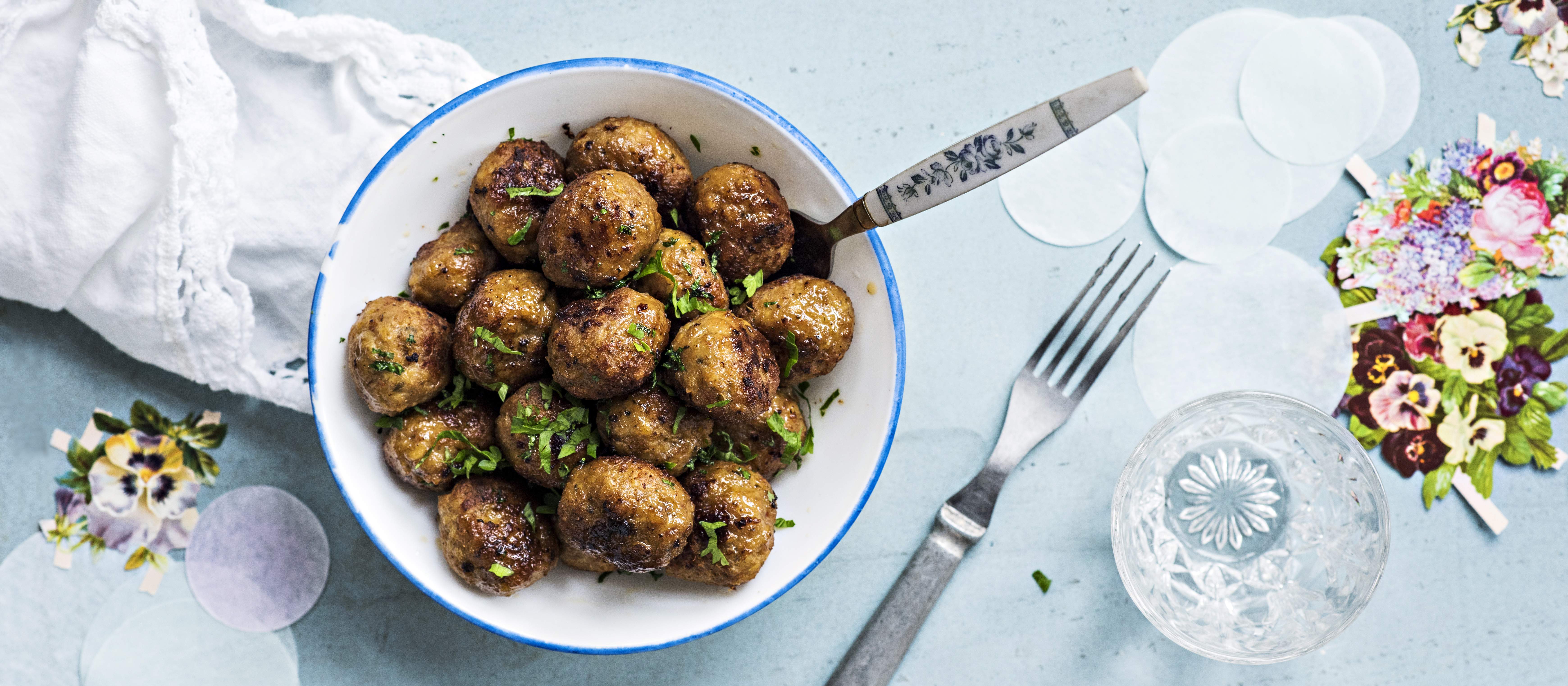 Pesto-kanapyörykät