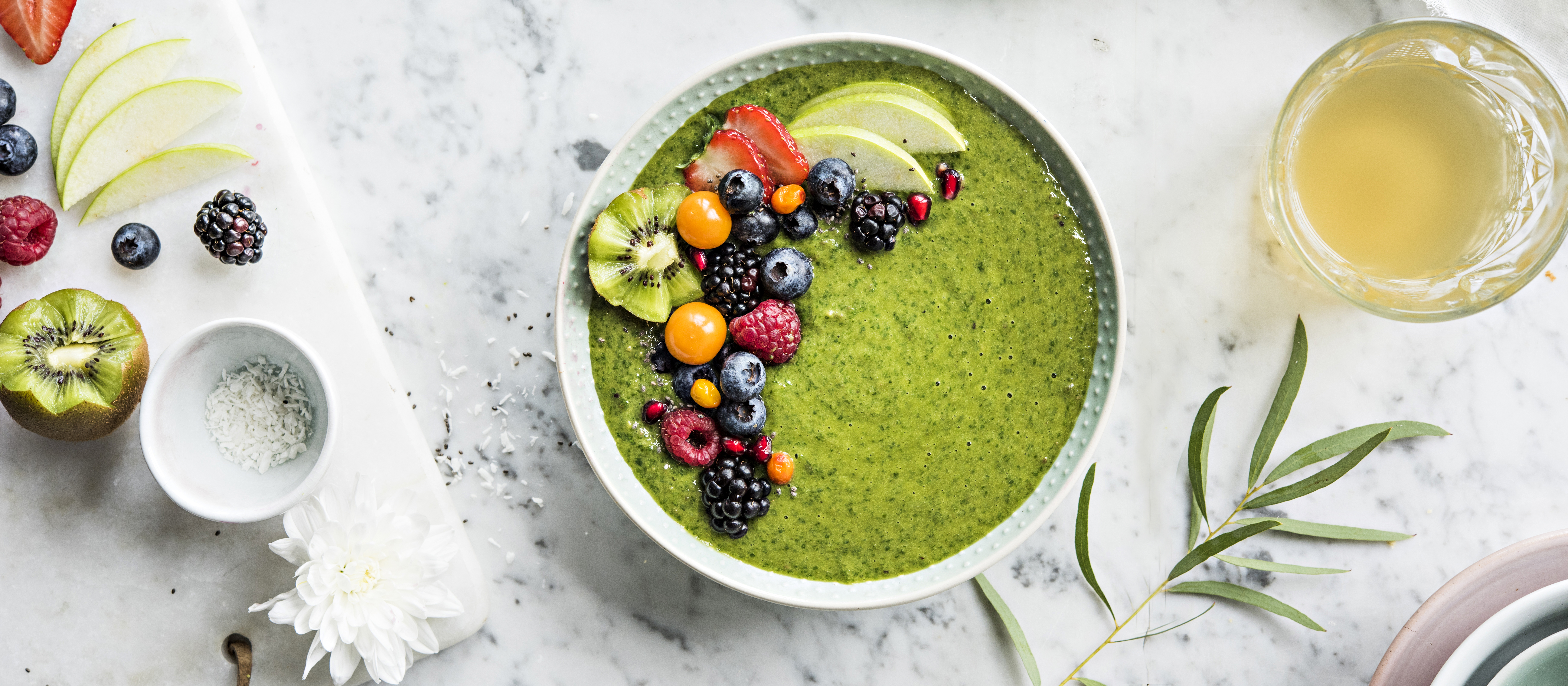 Vihreä smoothiebowl