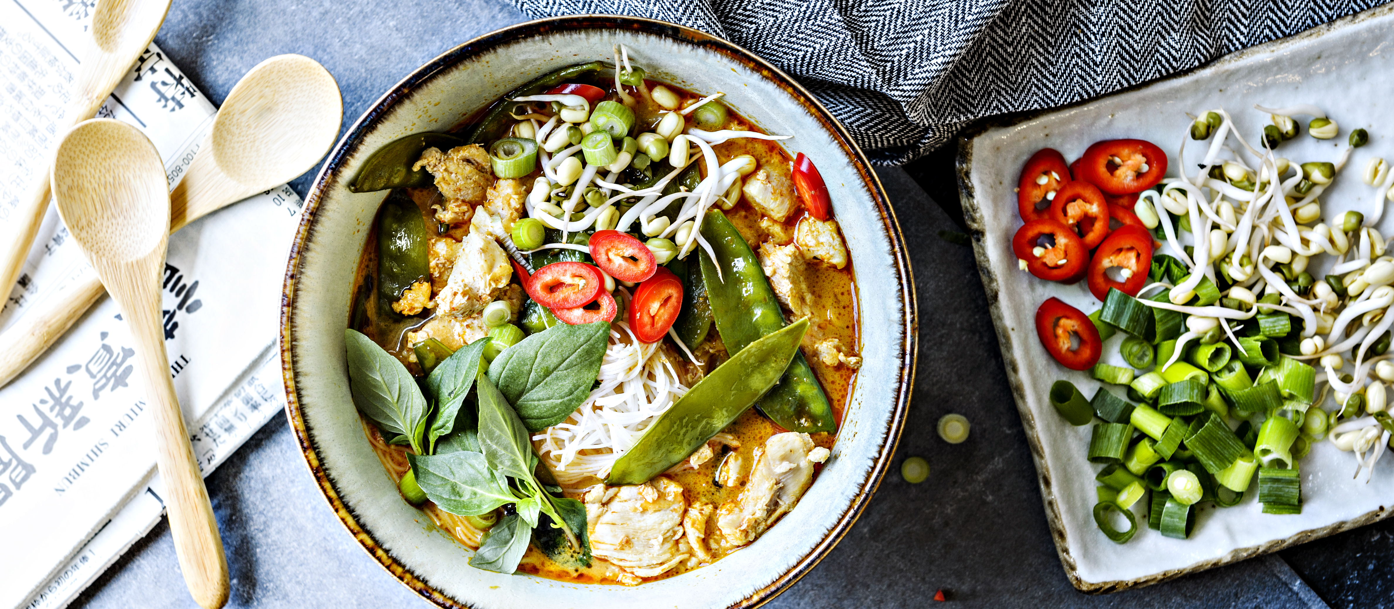 Laksa eli aasialainen kanakeitto