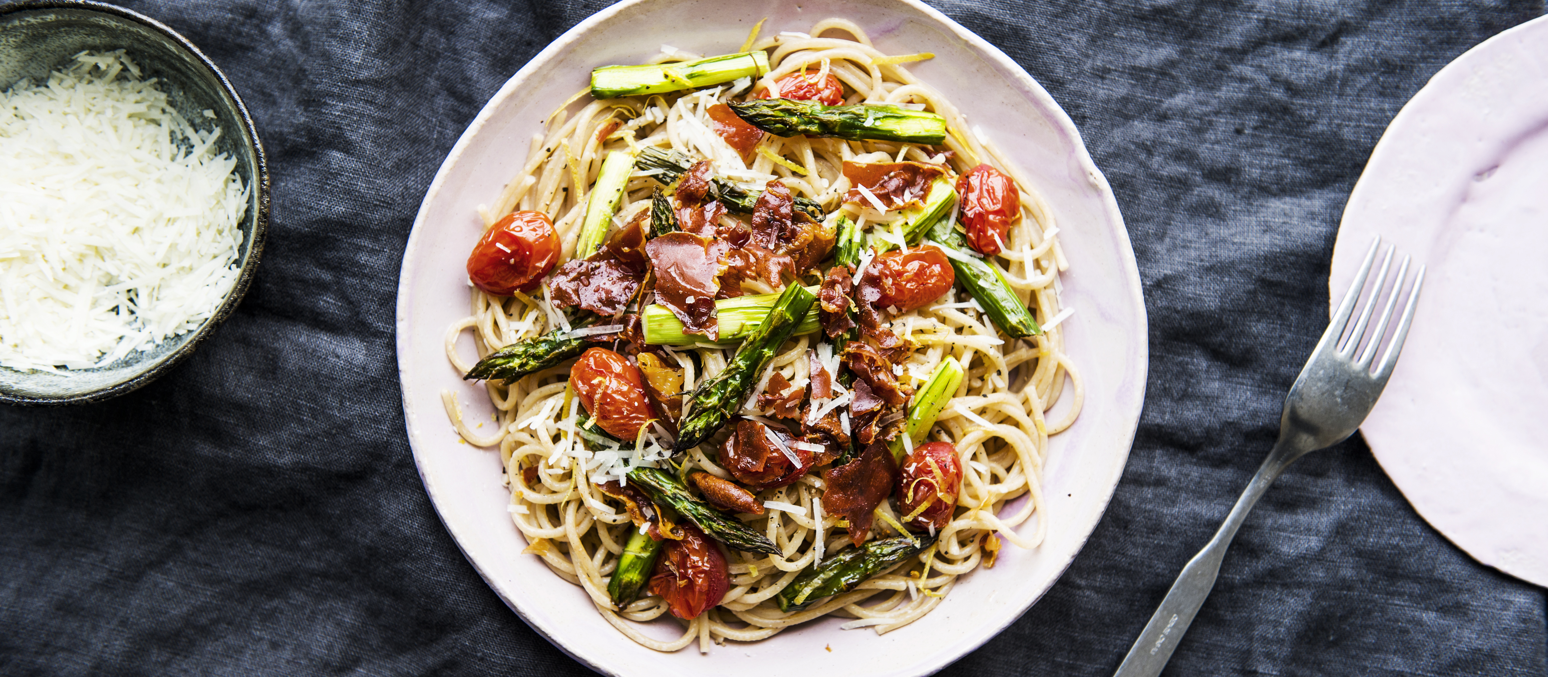 Parmankinkku-parsapasta