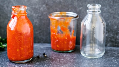 Sriracha-chilikastike