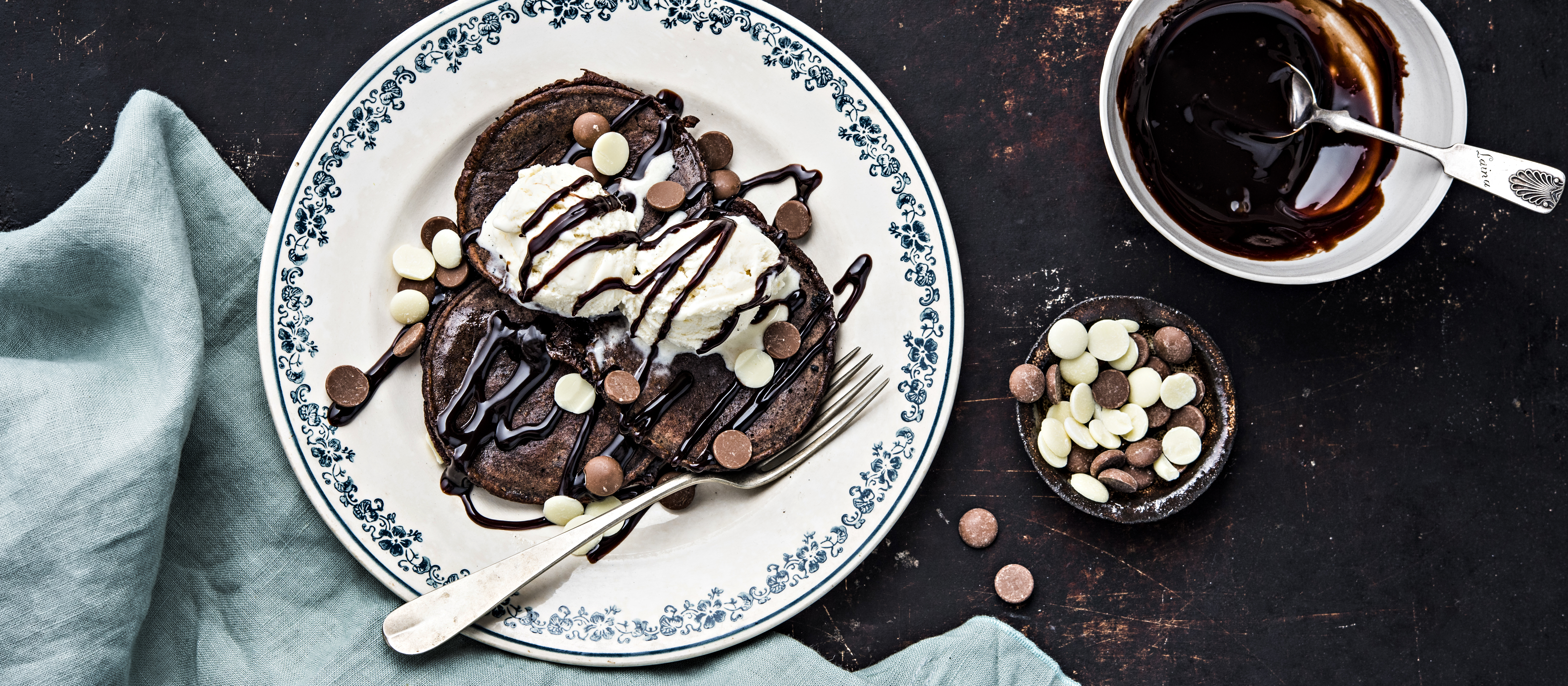 Chocolate pancakes eli suklaapannukakut