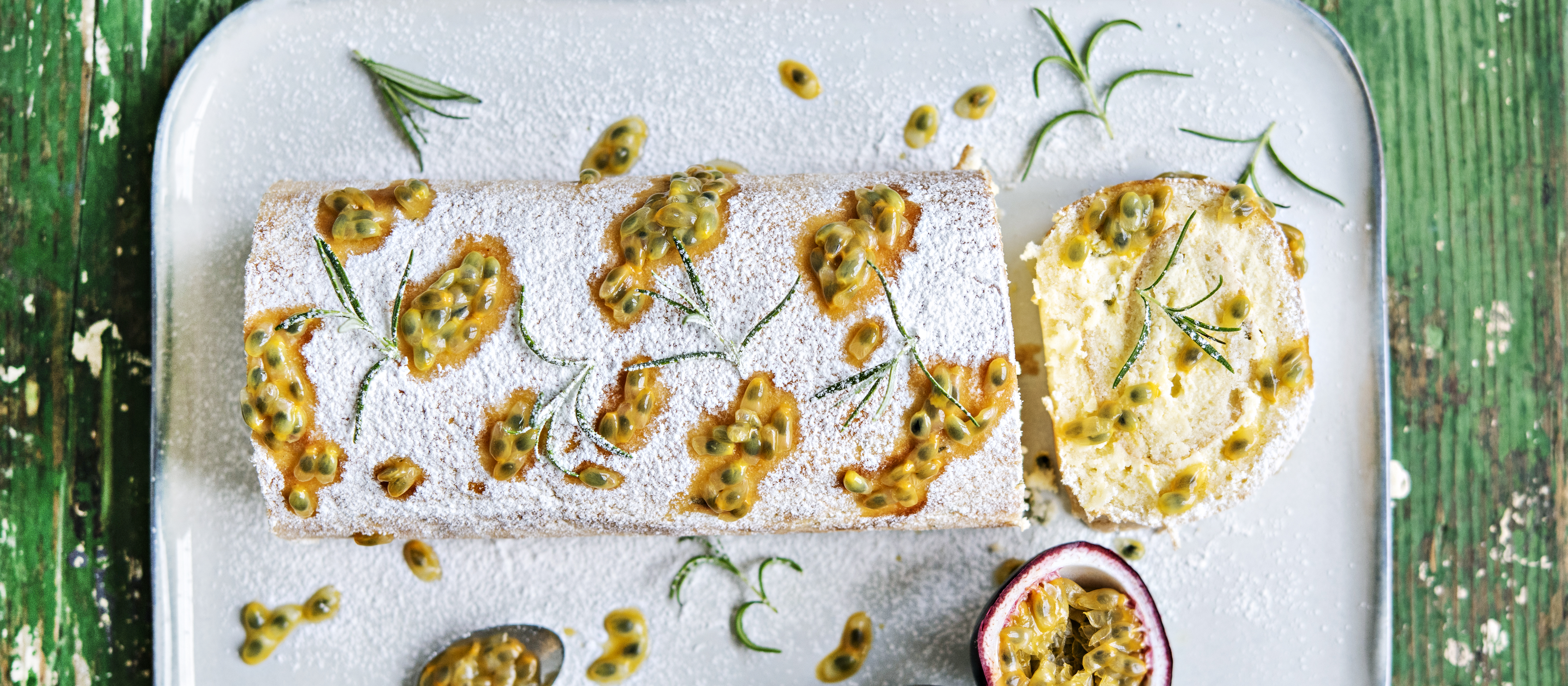 Rosmariini-passionkääretorttu