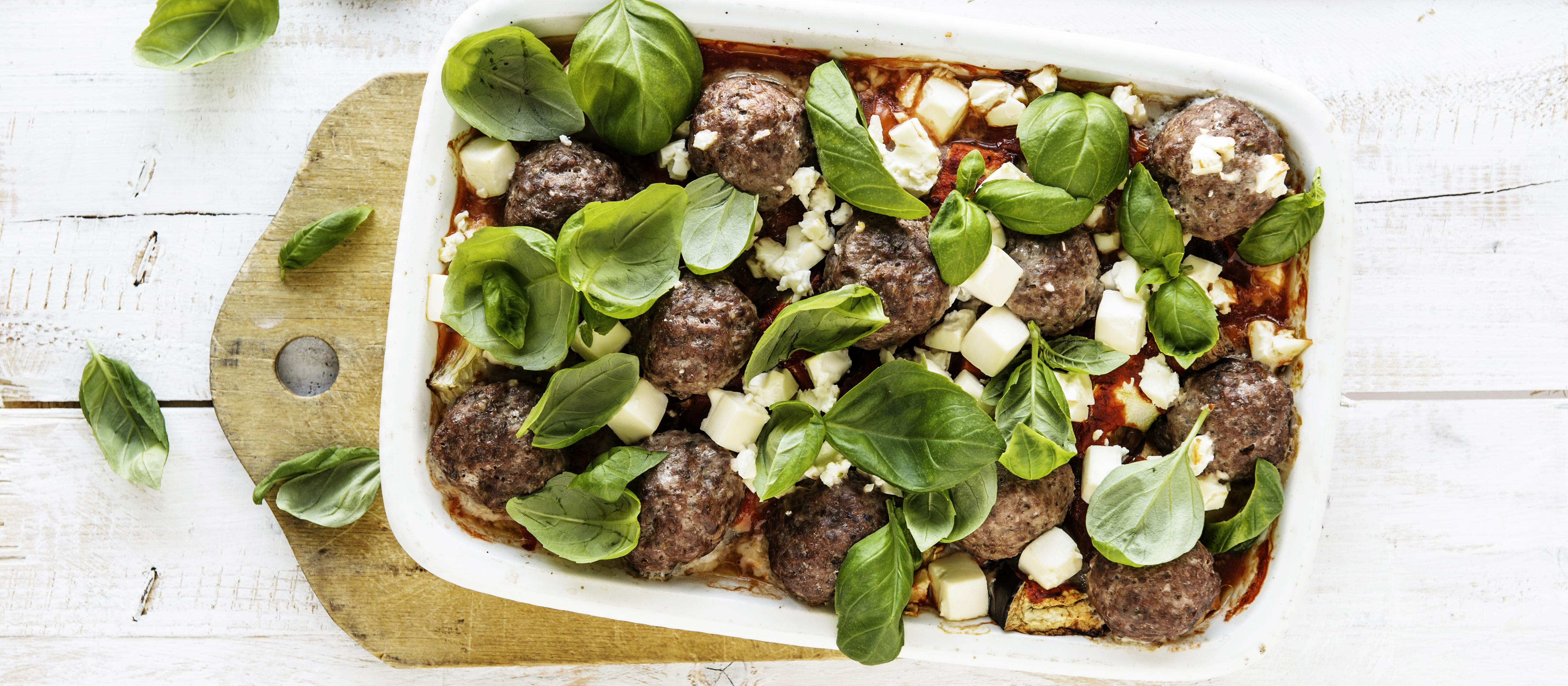 Välimeren lihapullavuoka