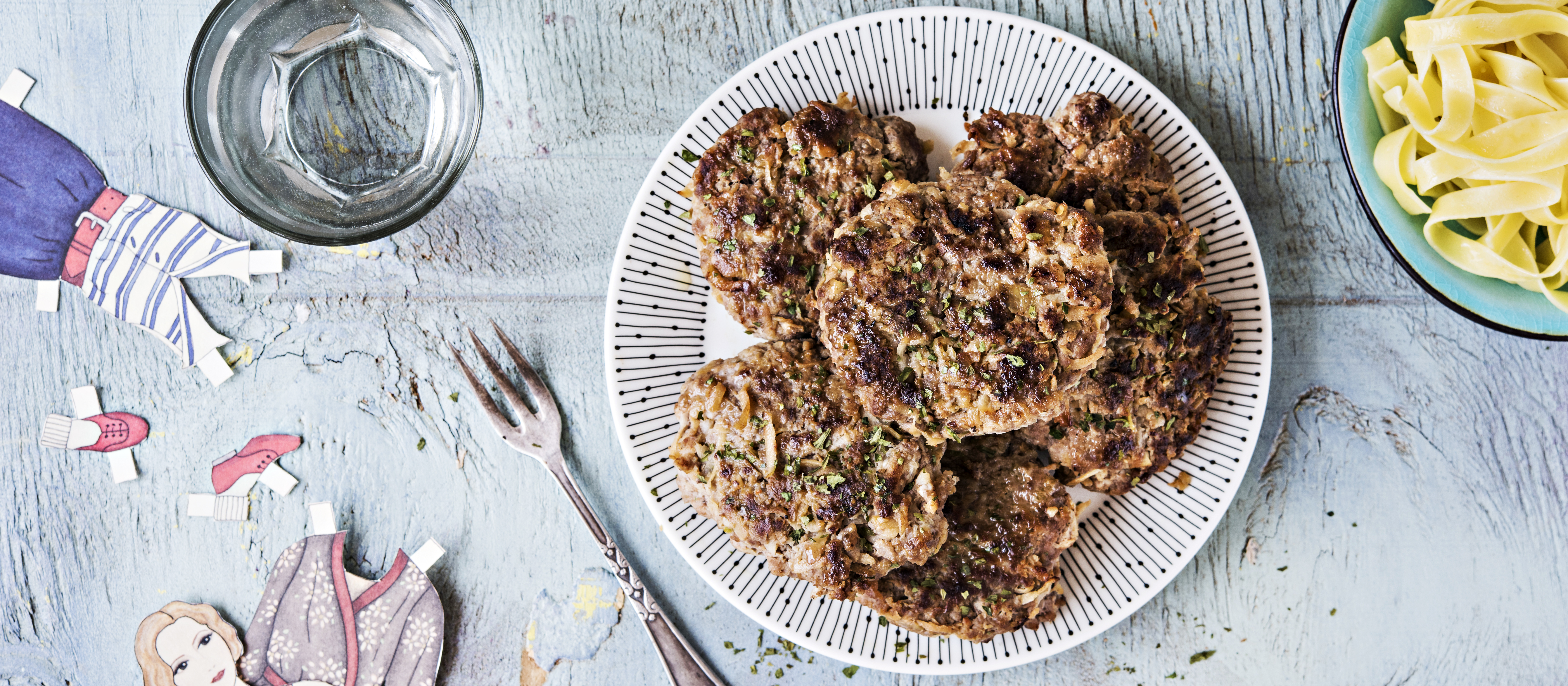 Jauheliha-juurespihvit