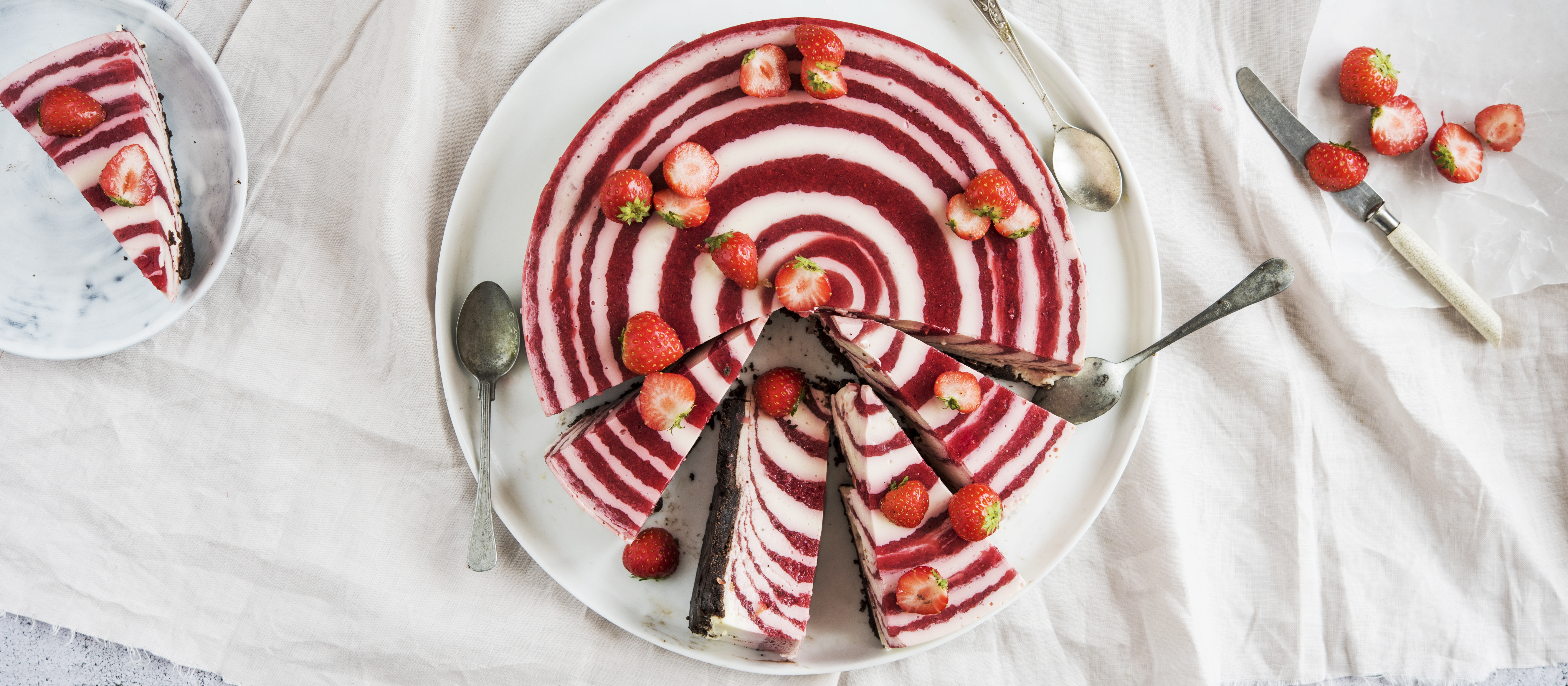 Mansikka-seeprakakku