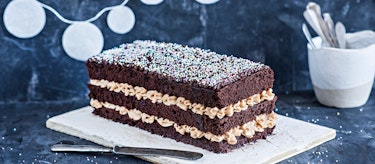 Alaston suklaakakku | Makeat leivonnaiset | Reseptit | K-Ruoka
