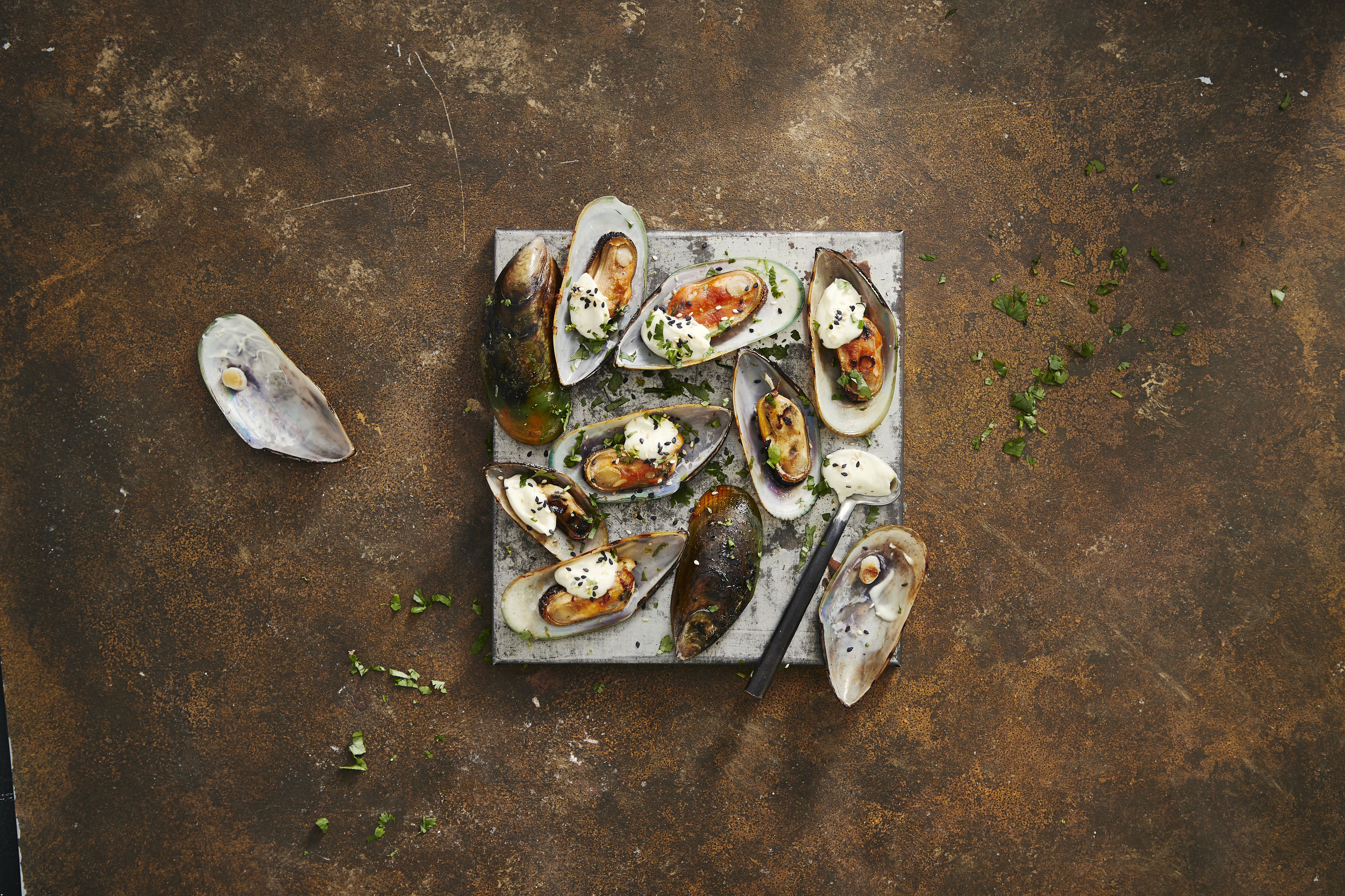 Grillatut vihersimpukat ja limeaioli