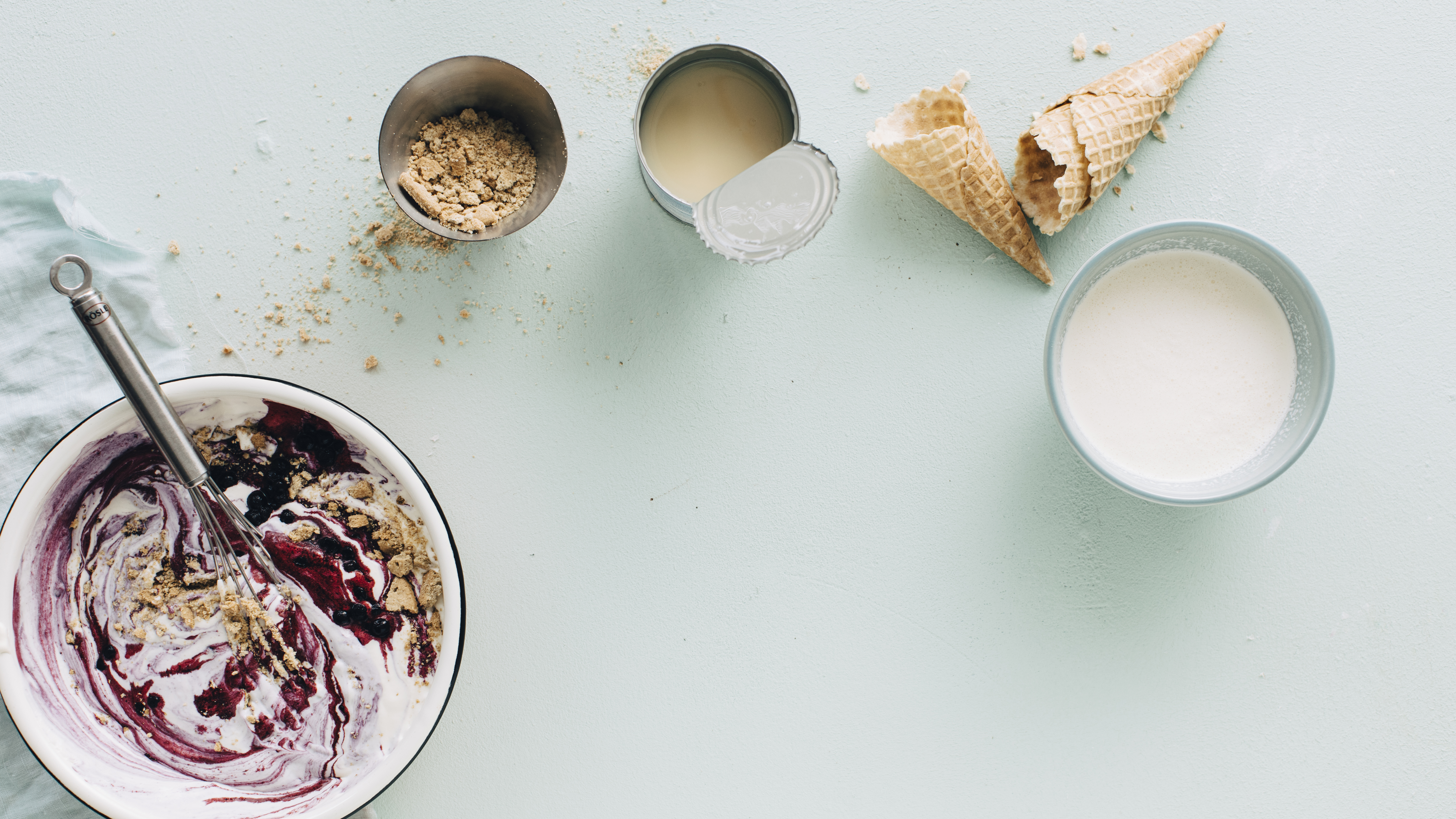 Mustikkapiirakkajäätelö