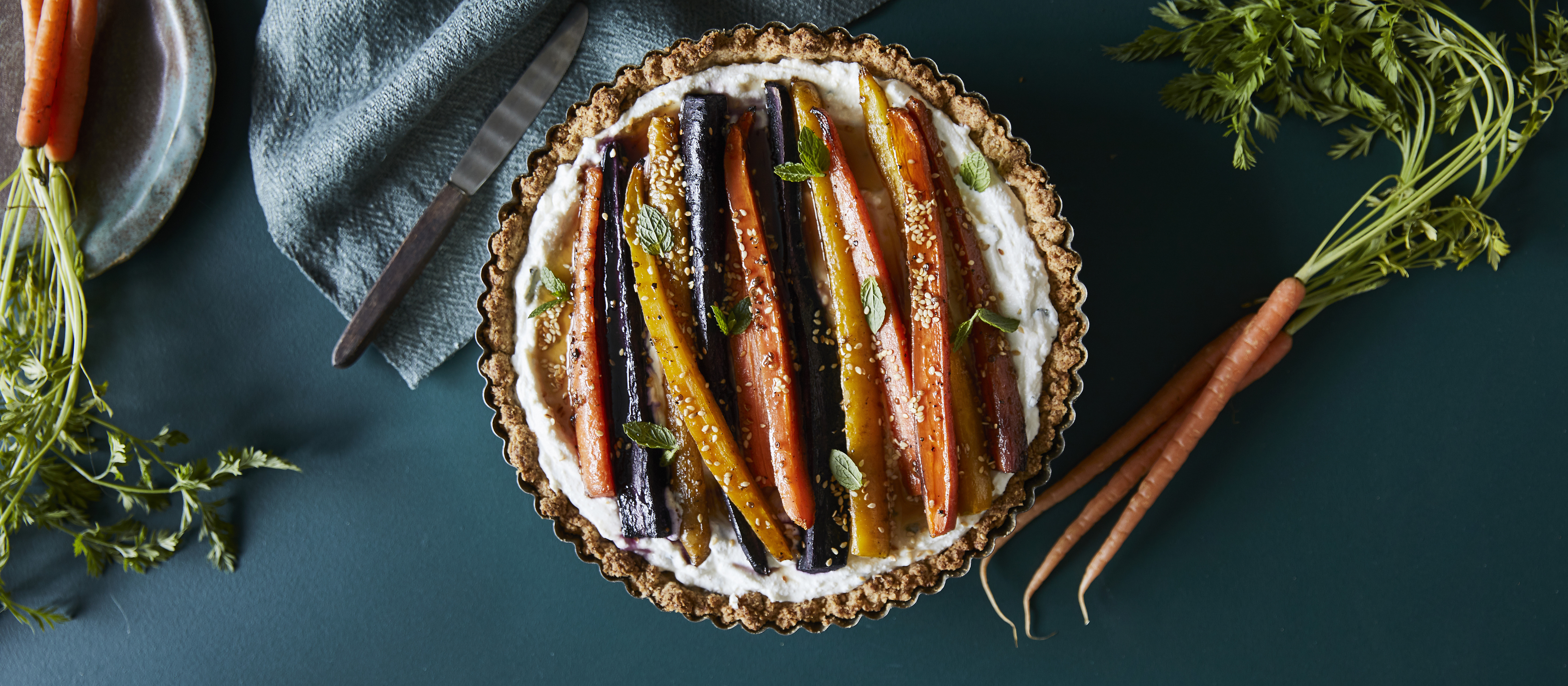 Värikäs porkkanapiirakka