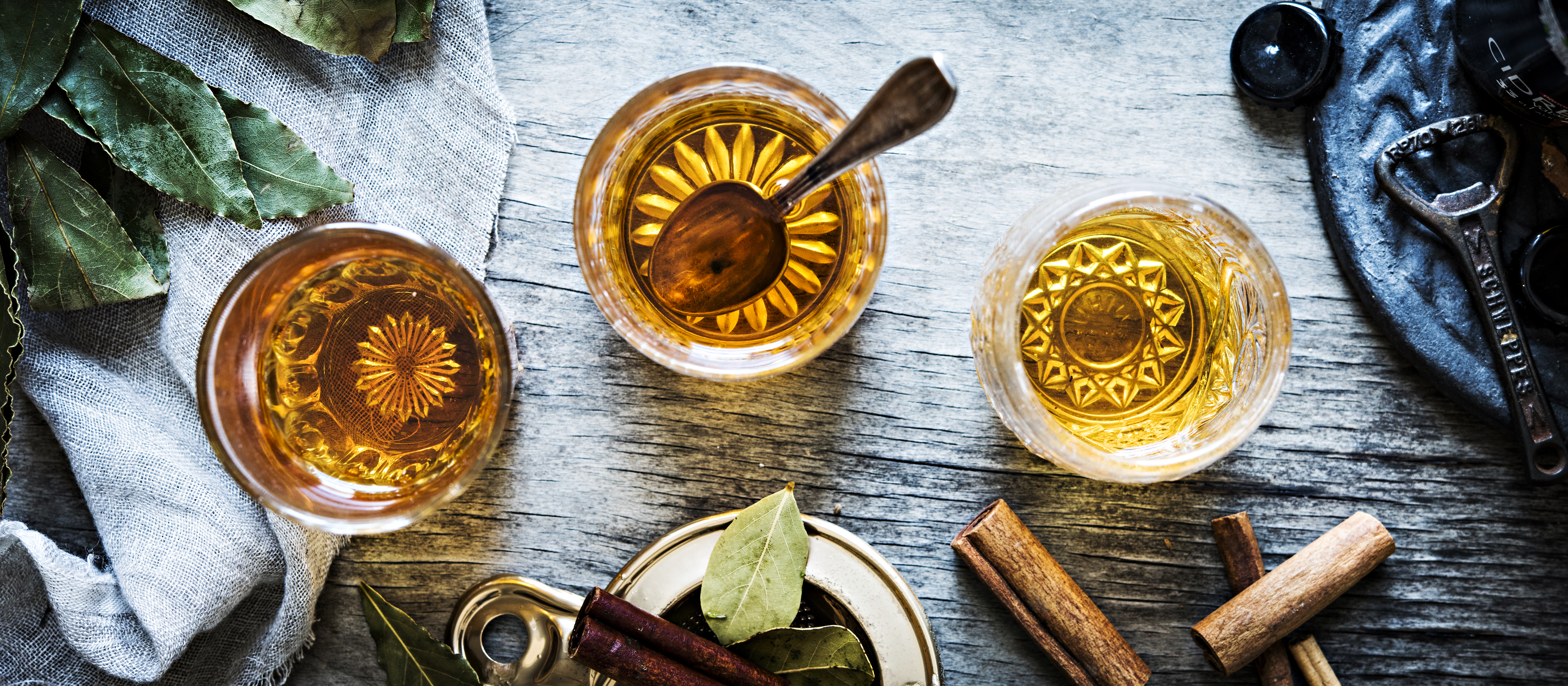 Laakerinlehti-siideriglögi