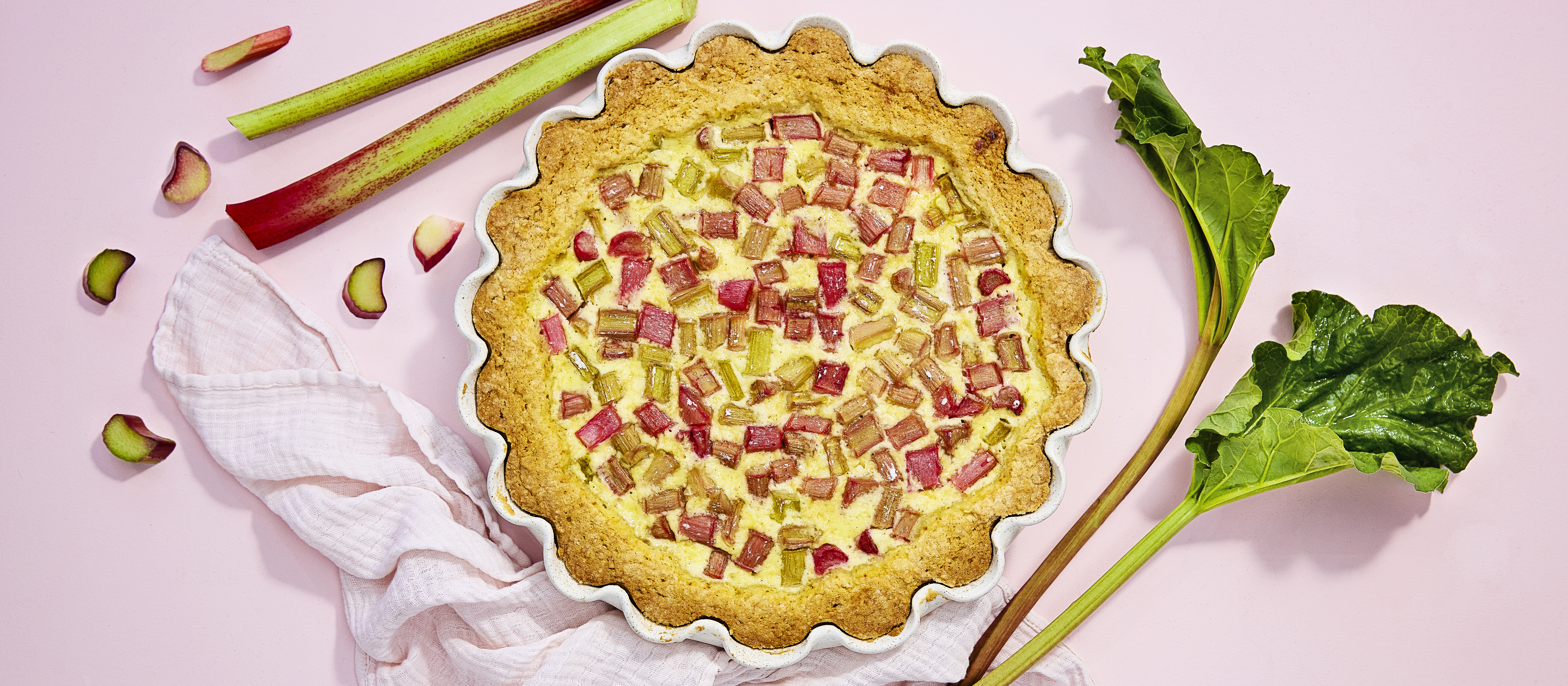 Gluteeniton raparperipiirakka