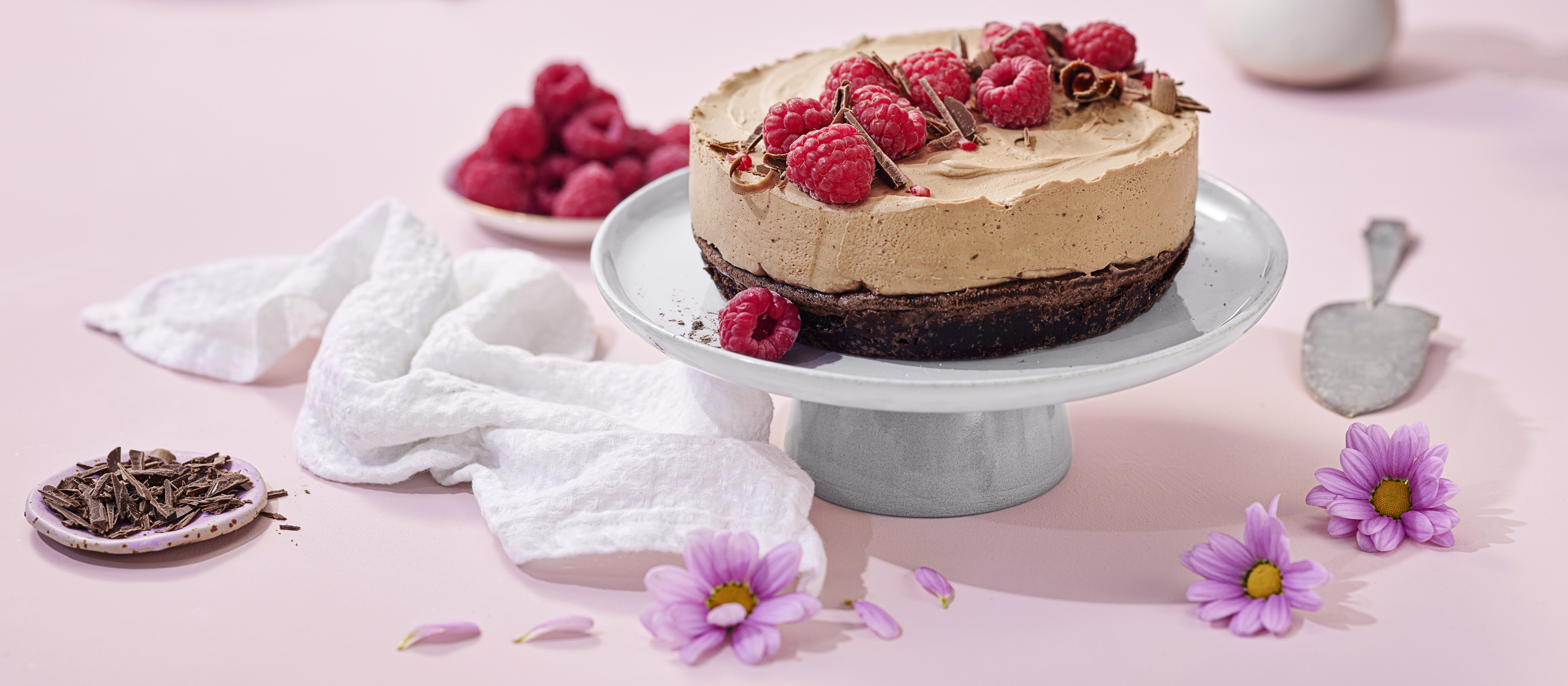 Juustokakku mutakakkupohjalla