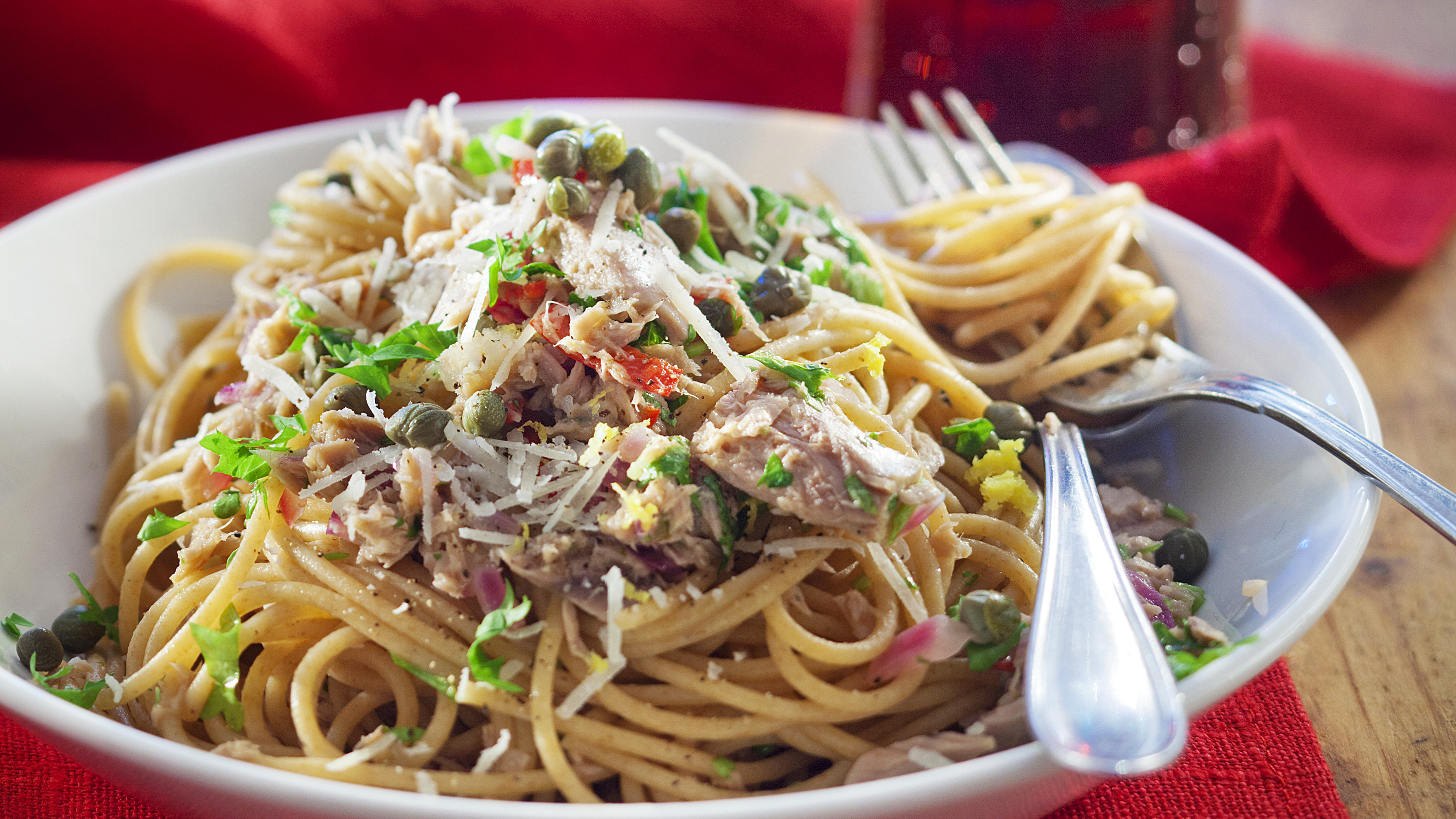 Pikantti tonnikalaspagetti