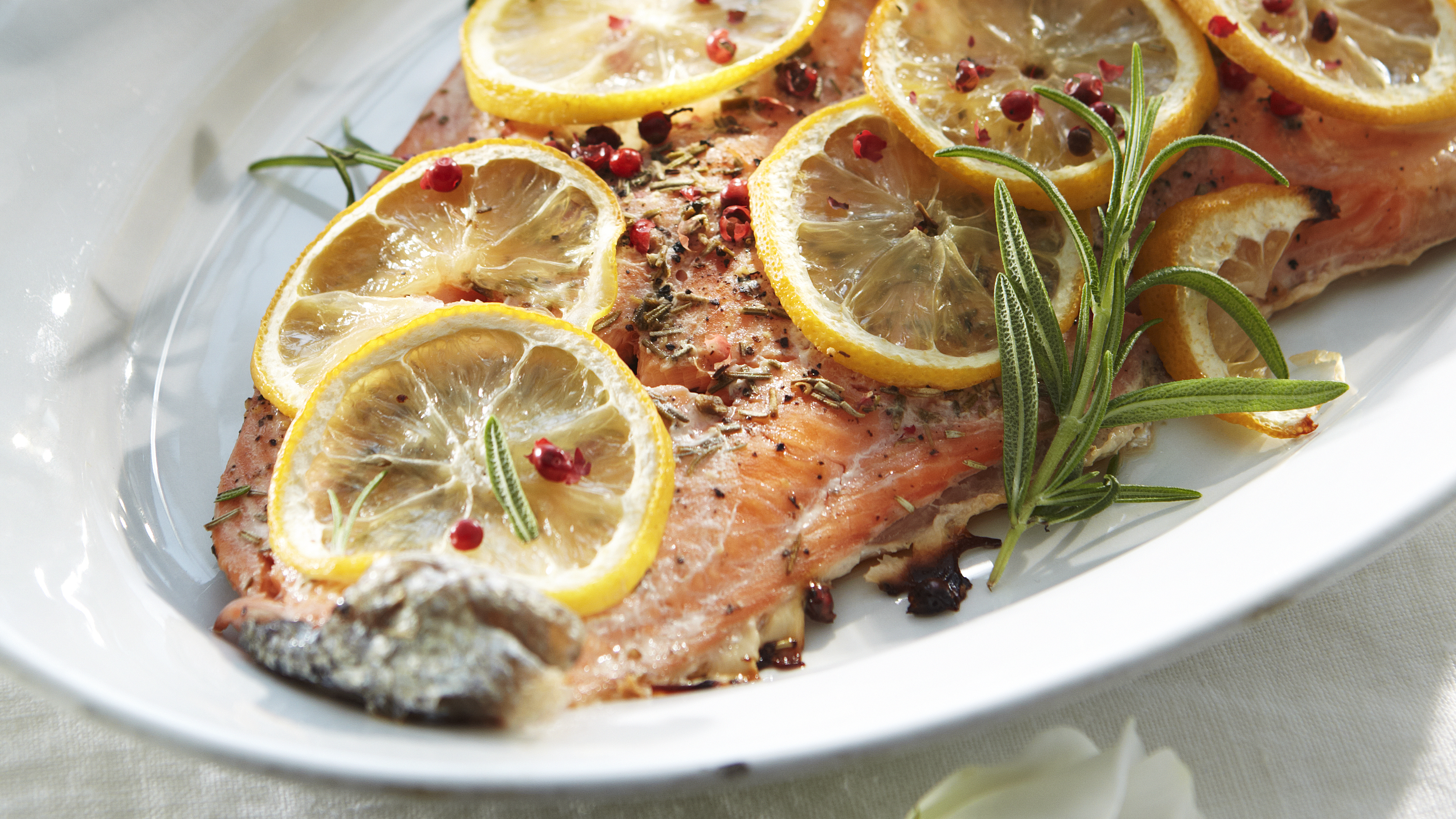 Rosmariinilohta ja punajuuripyreetä